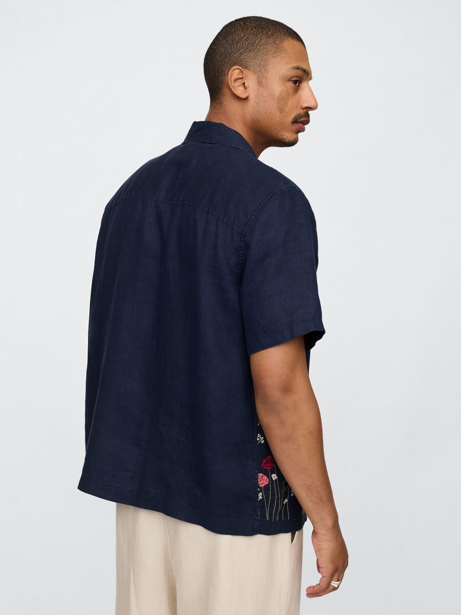 Blue Shirt with Floral Embroidery_2