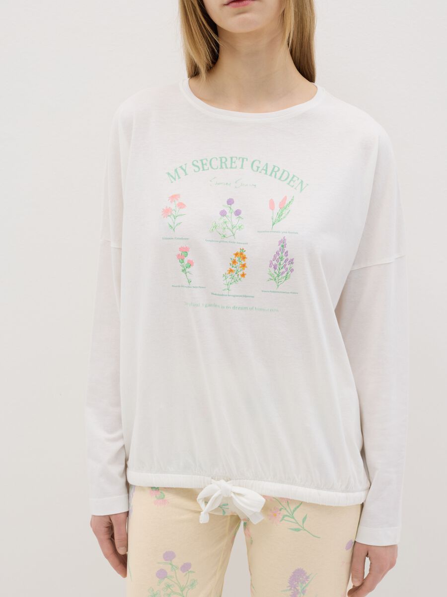 Long pyjamas with drawstring and flowers print_3
