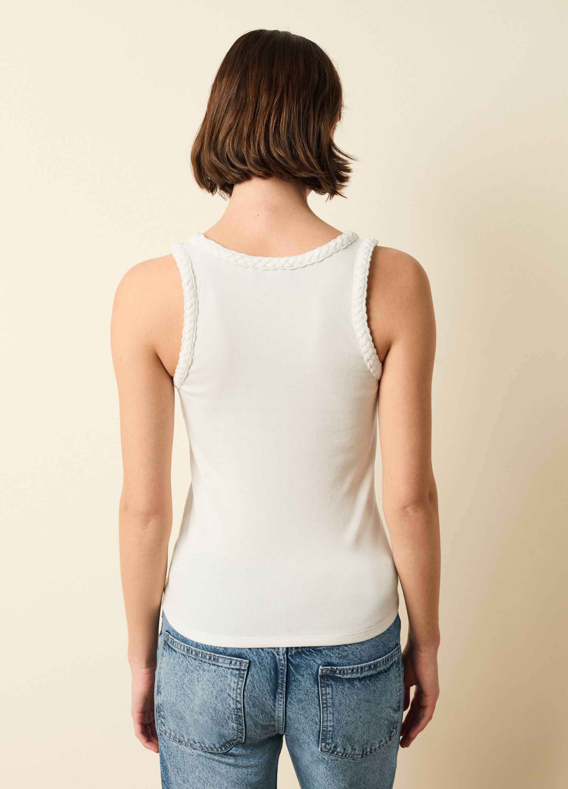 Ribbed tank top with braided trims