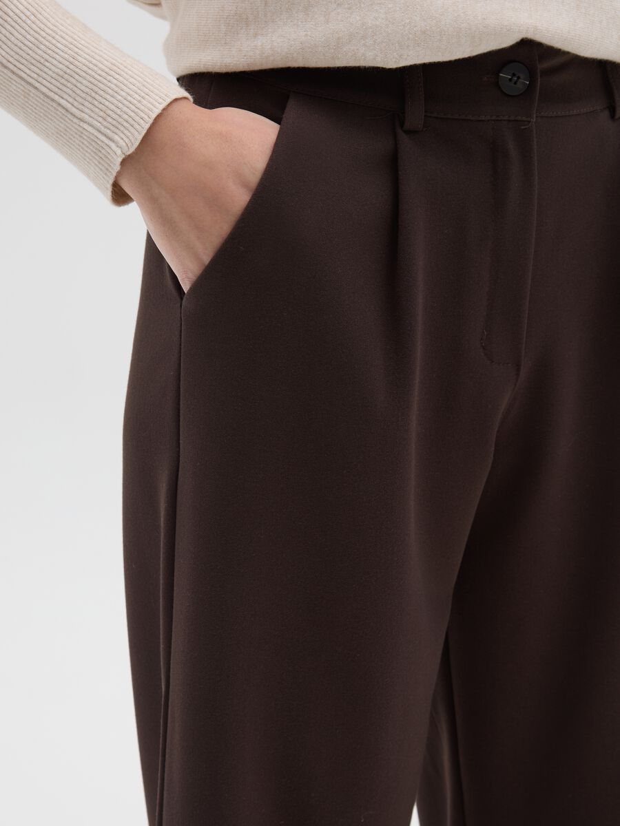 Brown Regular Fit Trousers_3