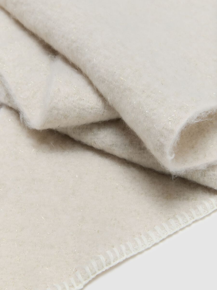 Beige Scarf with Metallic Threads_2