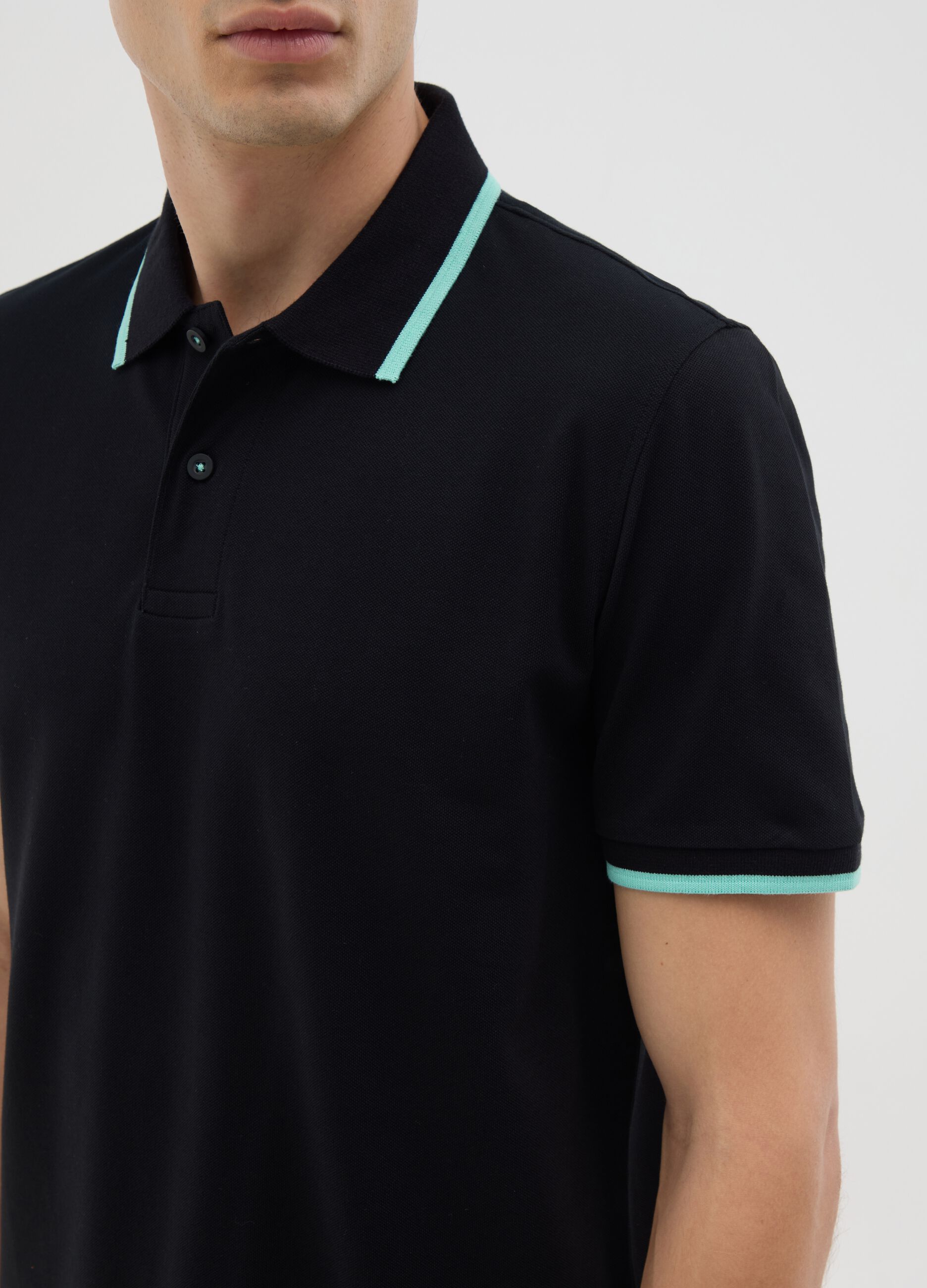 Polo da uomo in cotone nero regular fit