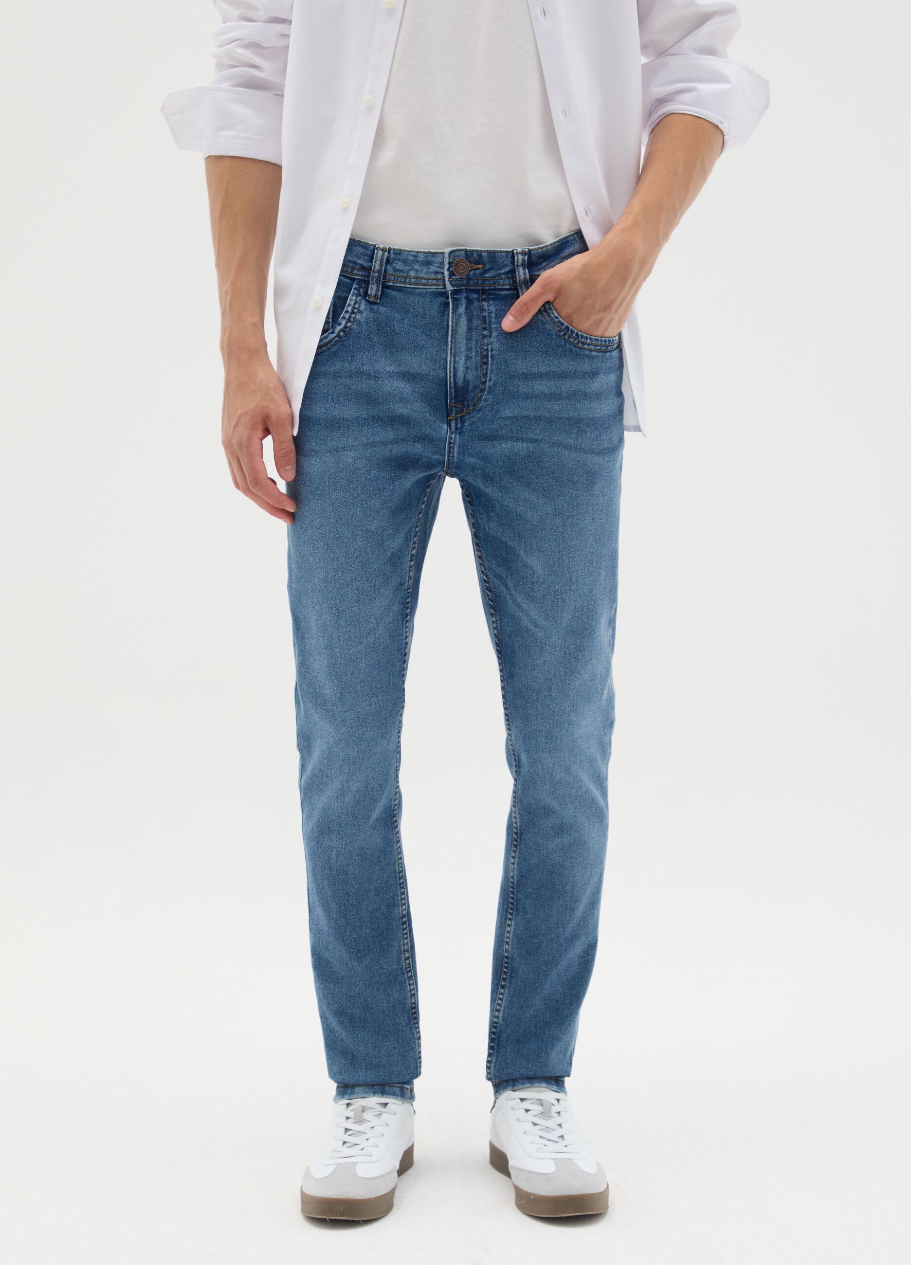 Jeans da uomo in denim blu super skinny