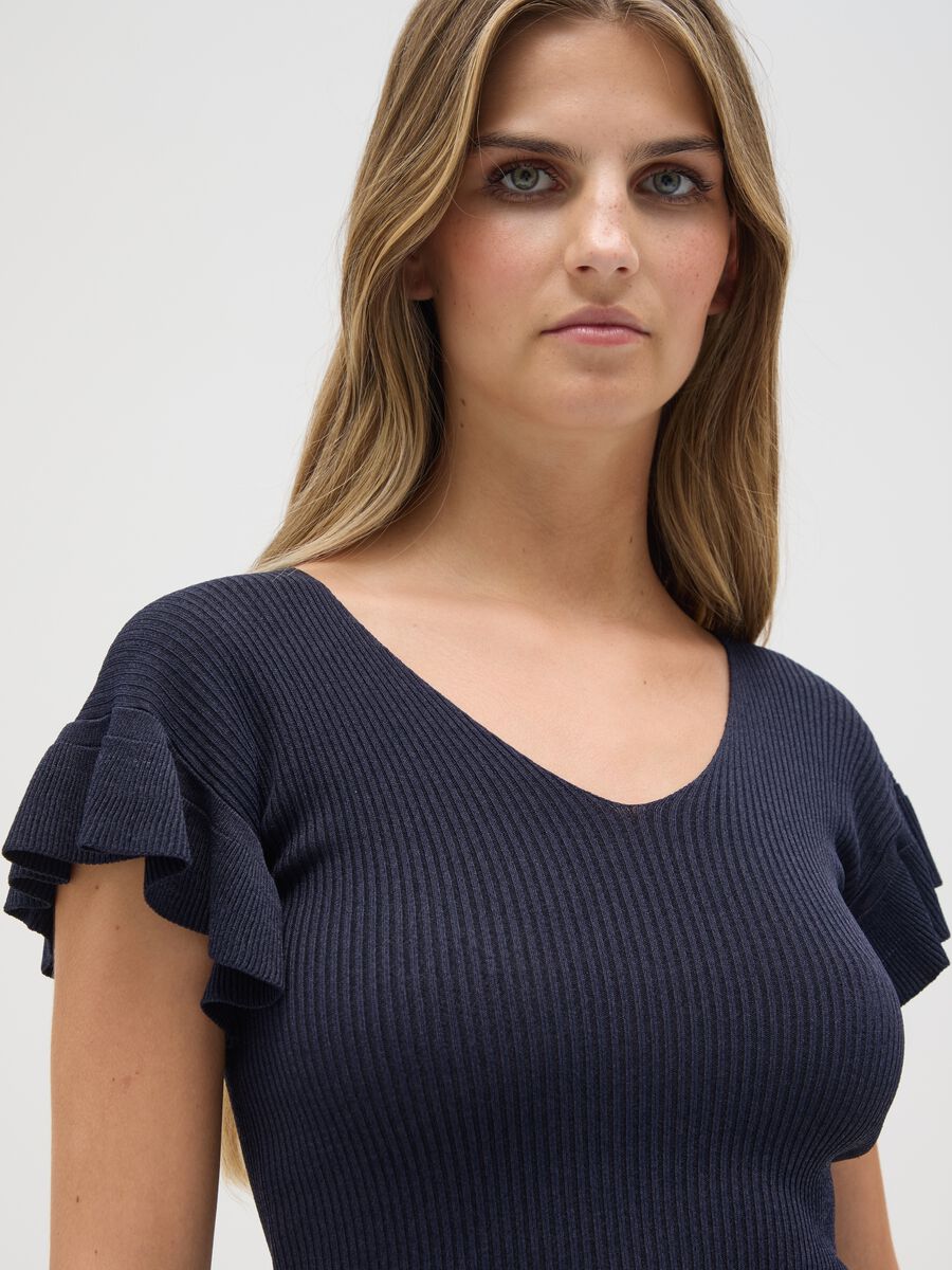 Women's blue viscose T-shirt, regular fit with frills_3
