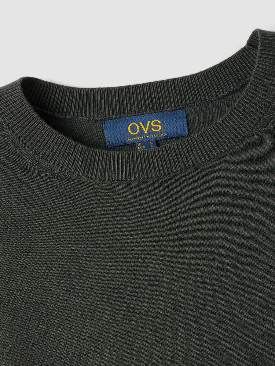 Maglia girocollo verde in misto viscosa regular fit_1