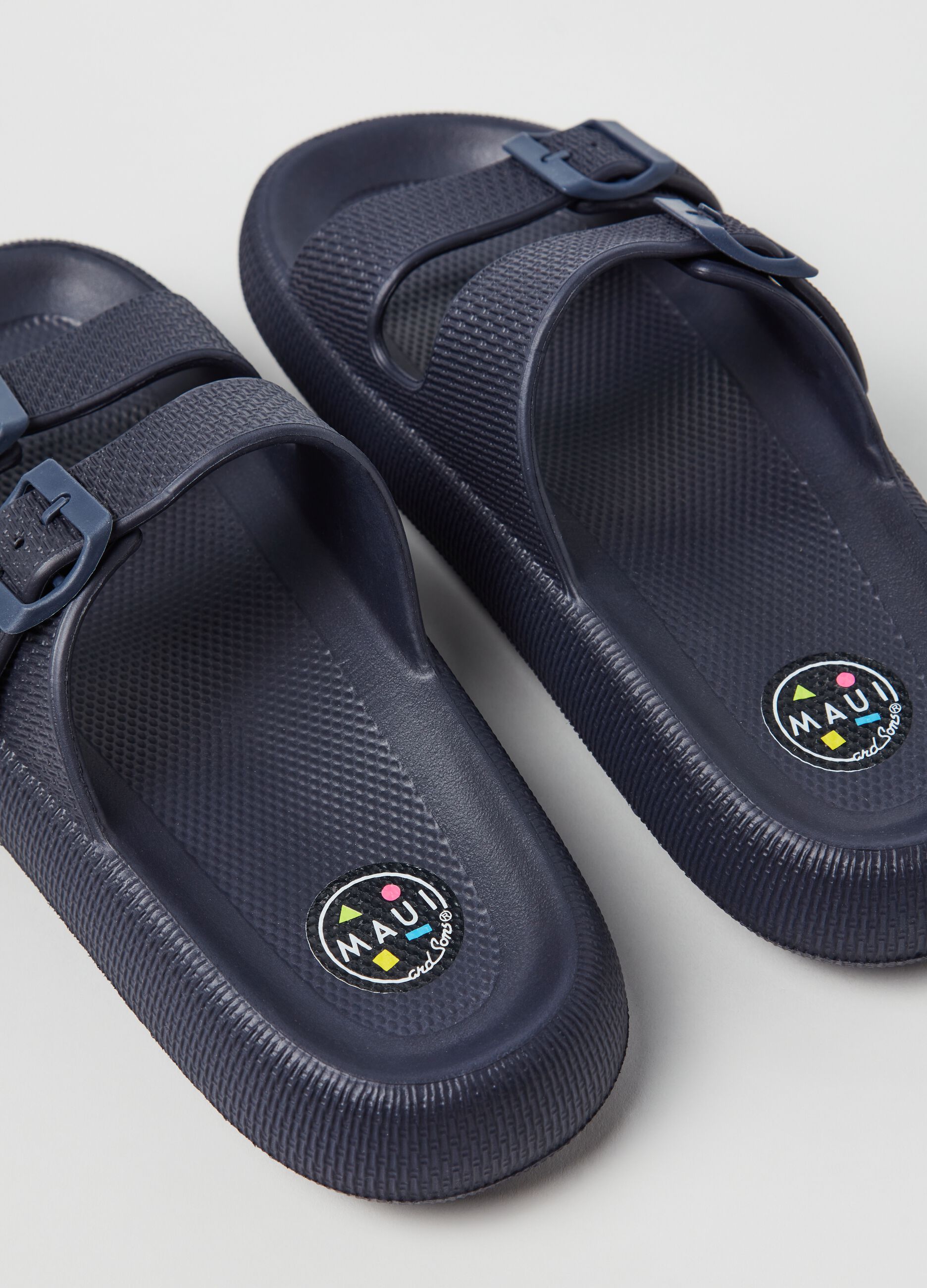 Maui and Sons double-band sandal