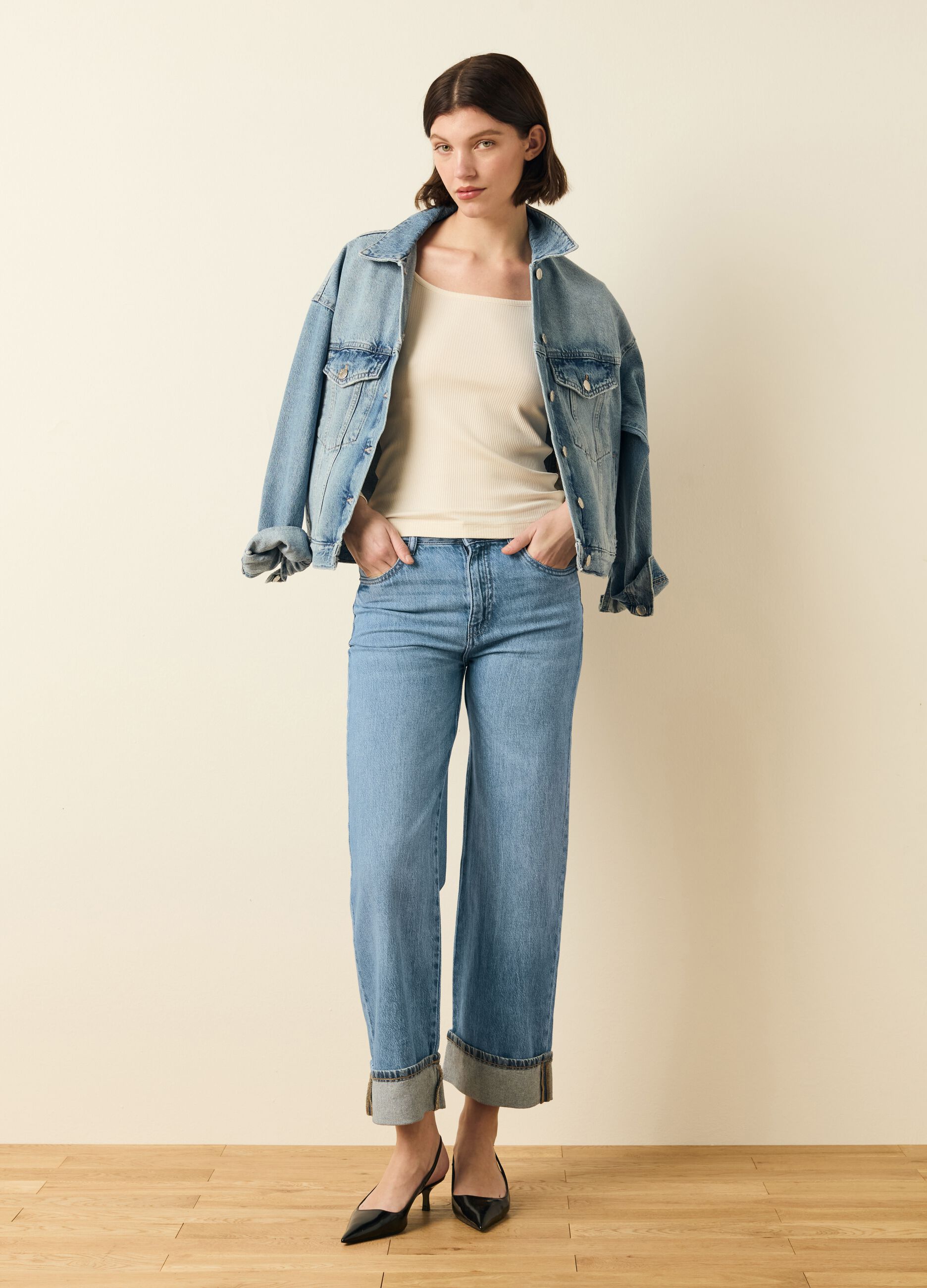 Wide-leg culotte jeans
