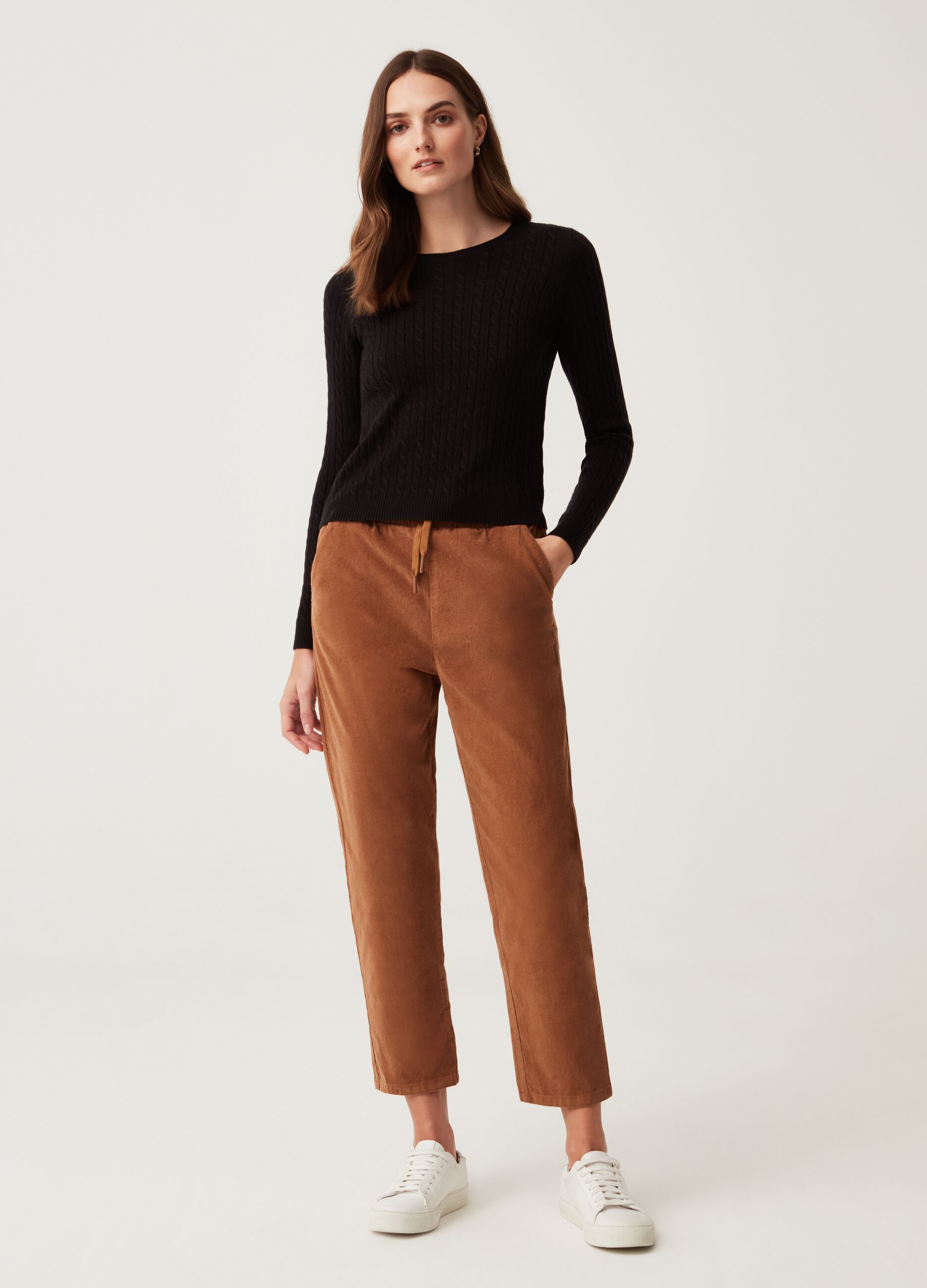 Pantaloni corti outlet donne ovs