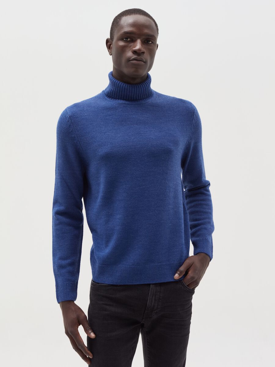 Pullover with high neck_0