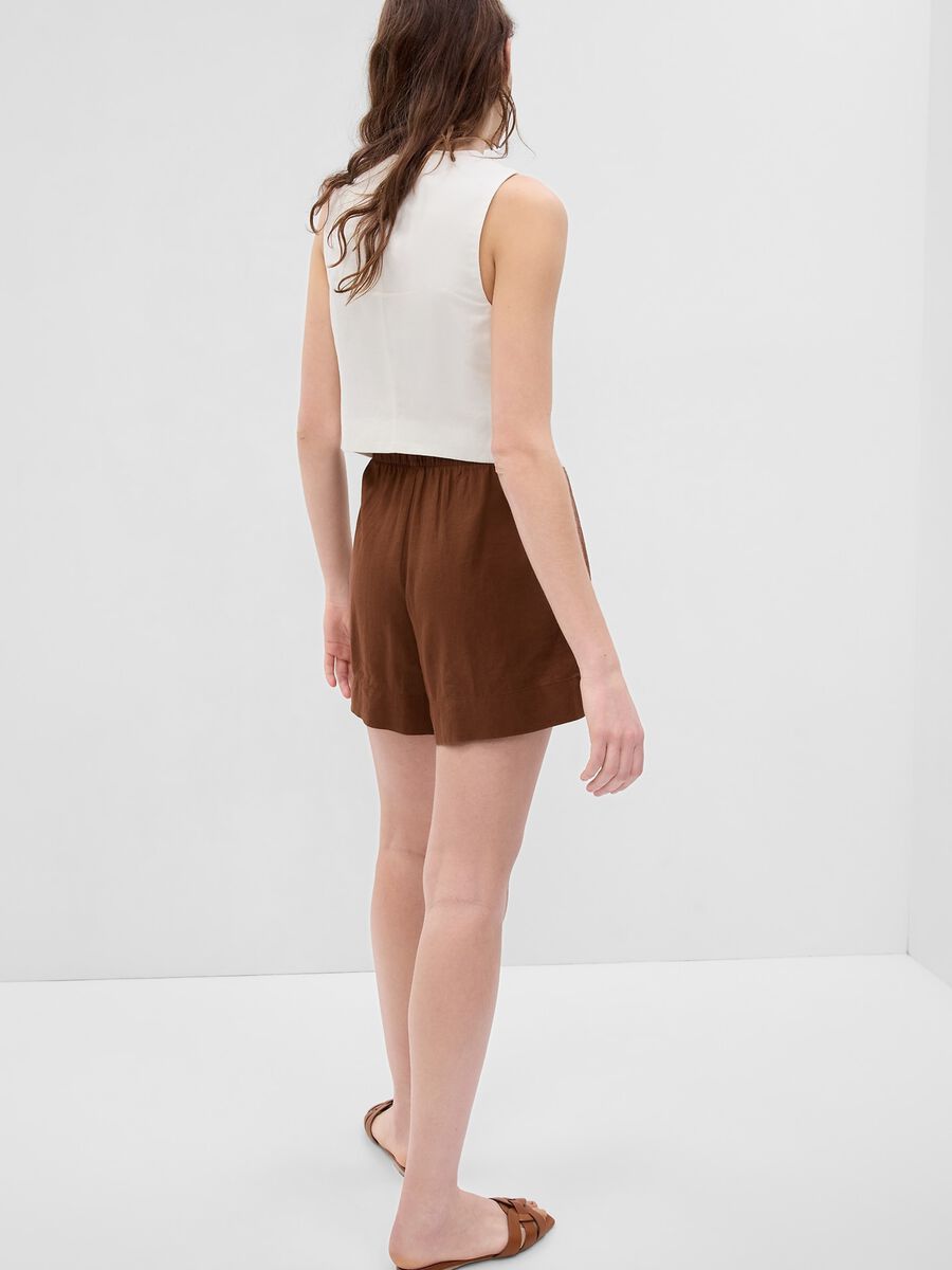 Linen and viscose pull-on shorts_1