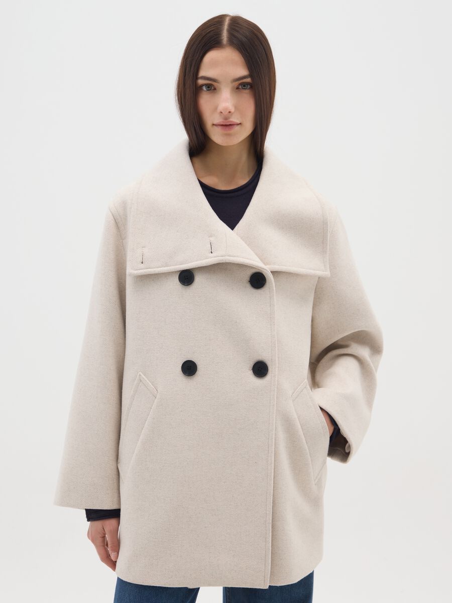 Cappotto beige a collo alto regular fit con doppi bottoni_0