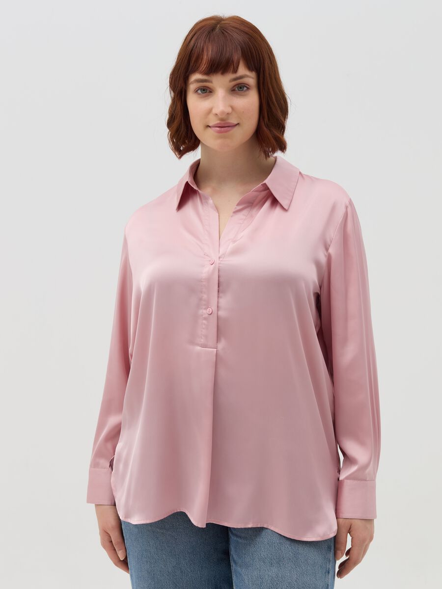 Curvy shirt in satin_0