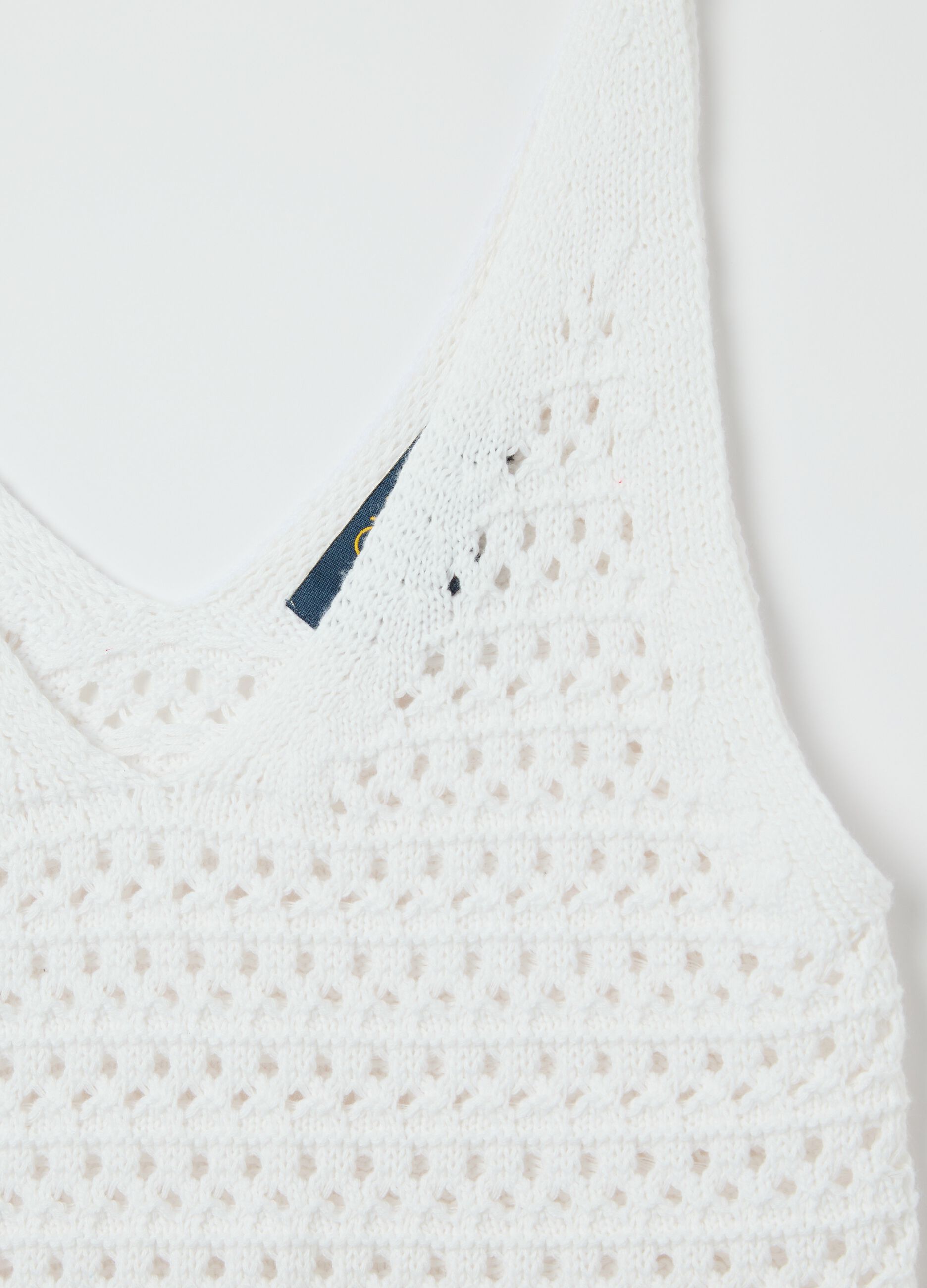 Tank top crochet con scollo a V bianco