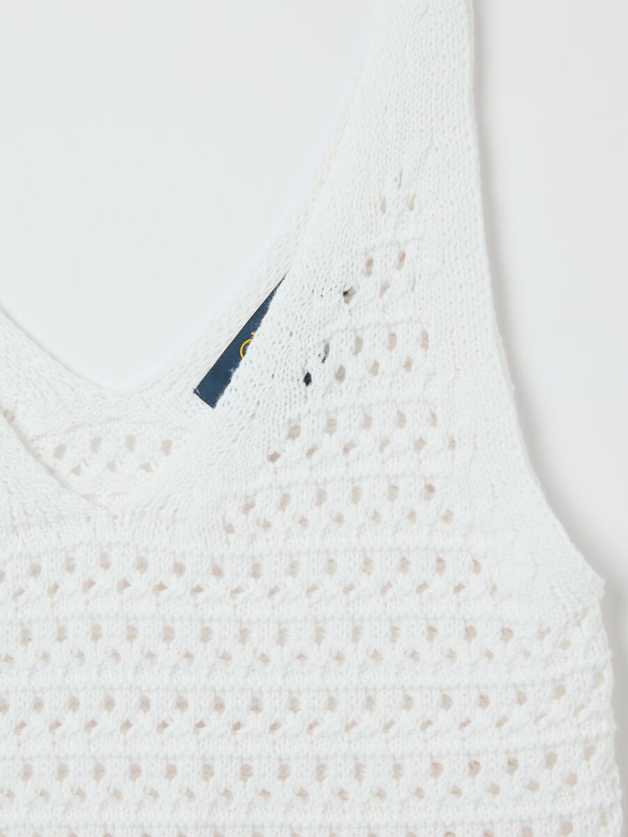 White crochet tank top with V neck_5