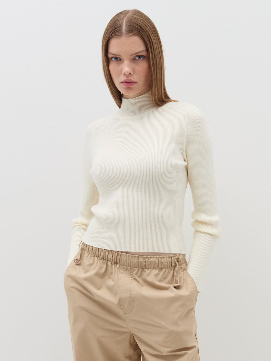 Pullover with mock neck_0