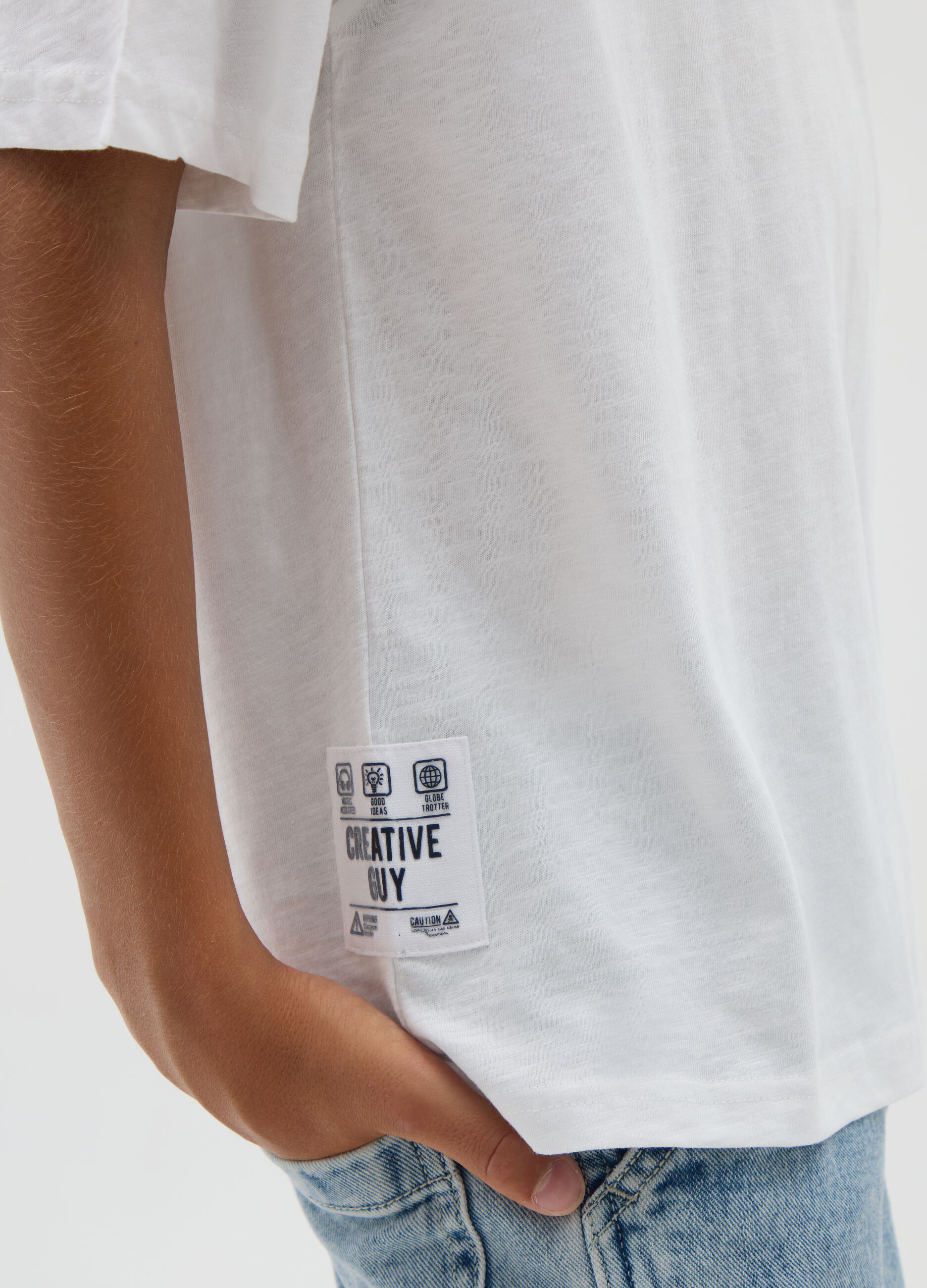White oversized pure cotton t-shirt for boys