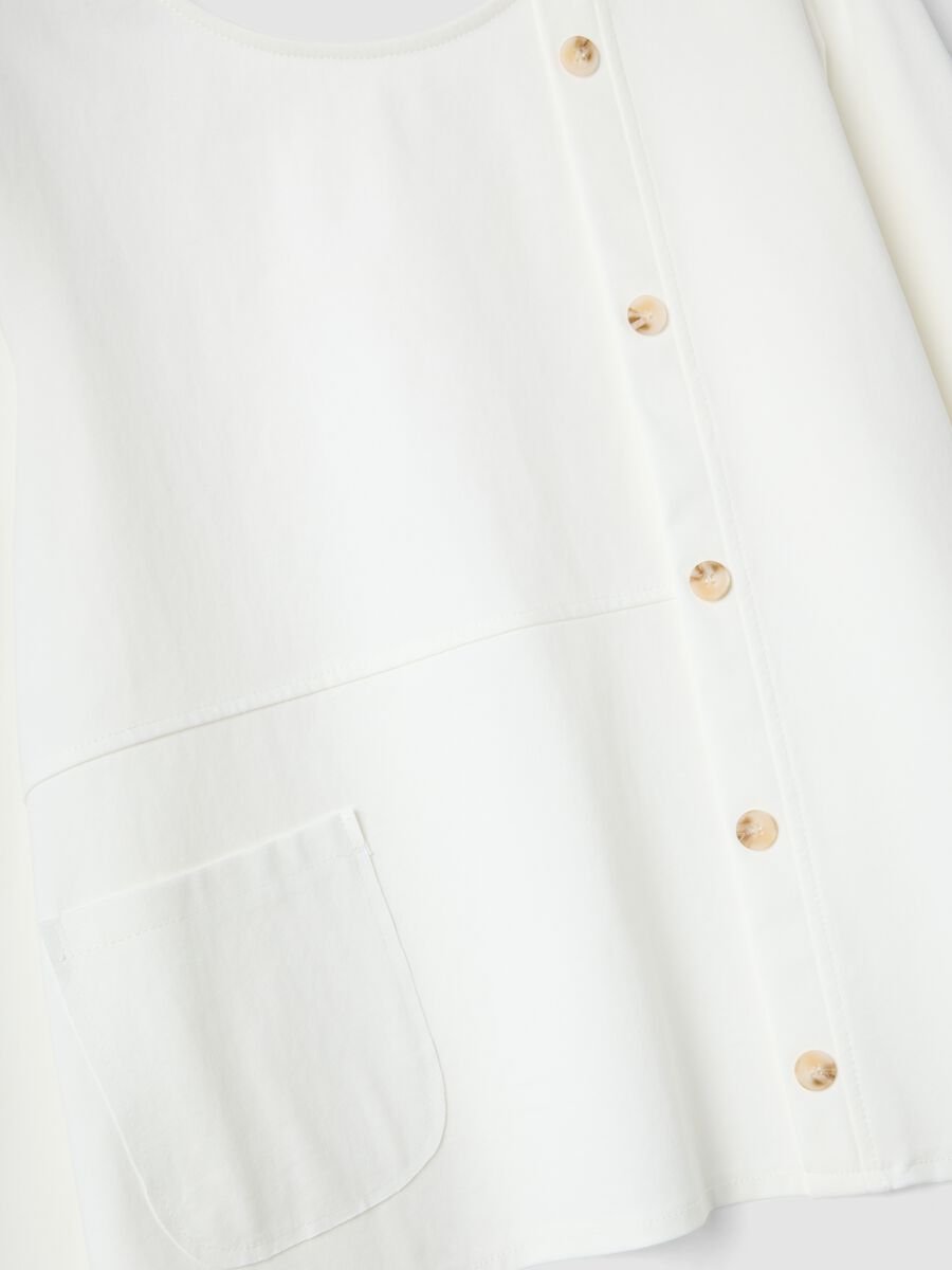 Blusa bianca con bottoni in cotone elasticizzato regular fit_5