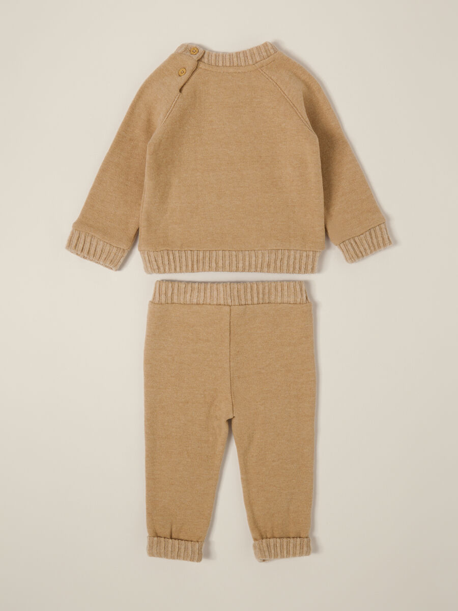 Brown newborn set_1