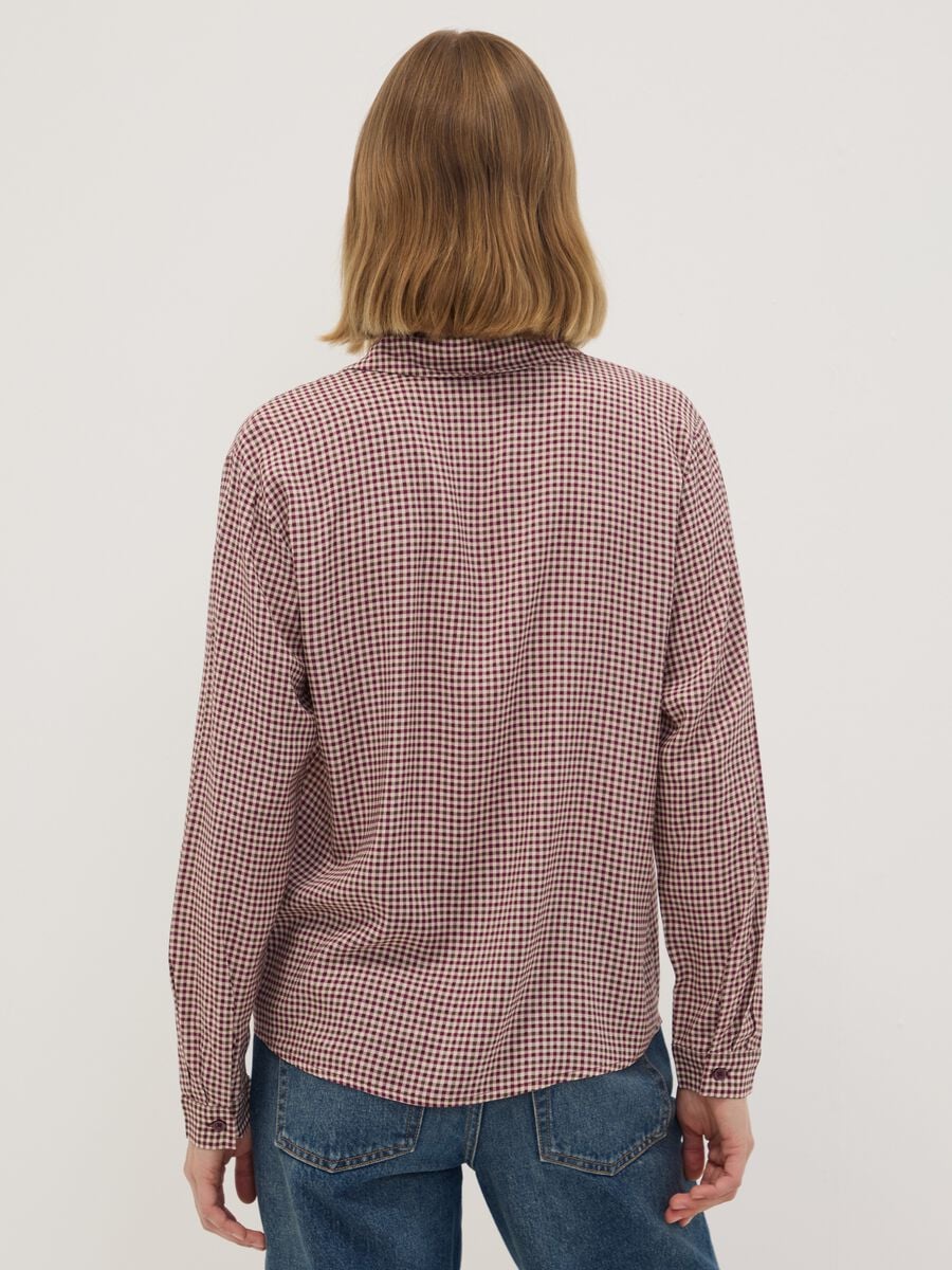 Brown checked pure viscose shirt with classic collar, regular fit_3