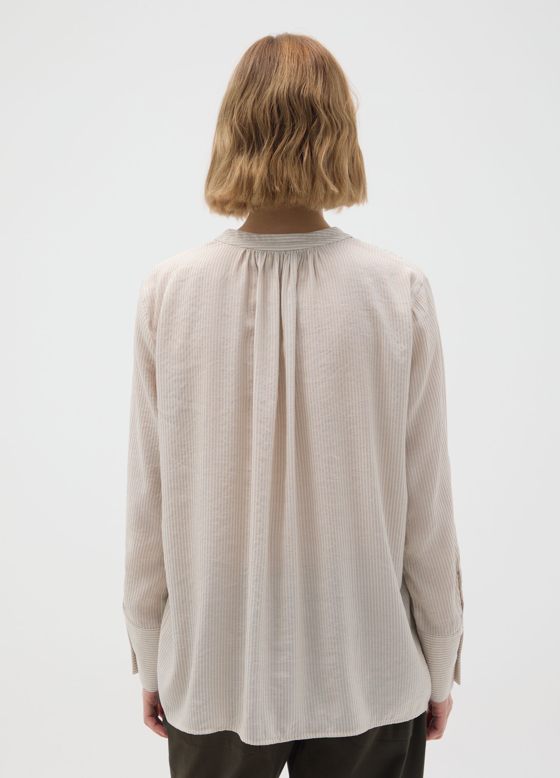 Multicolour regular fit viscose blend shirt