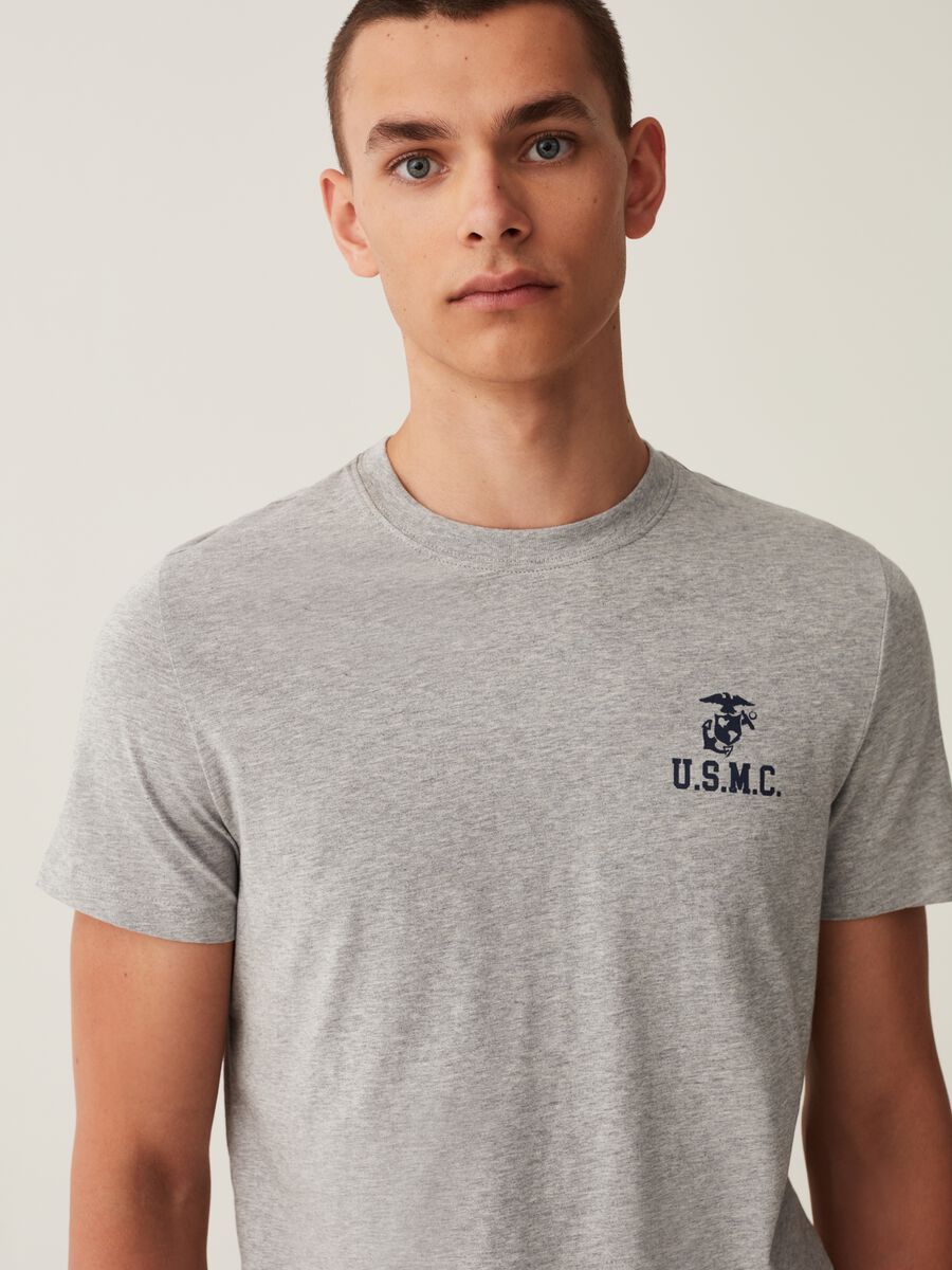T-shirt girocollo con stampa_1