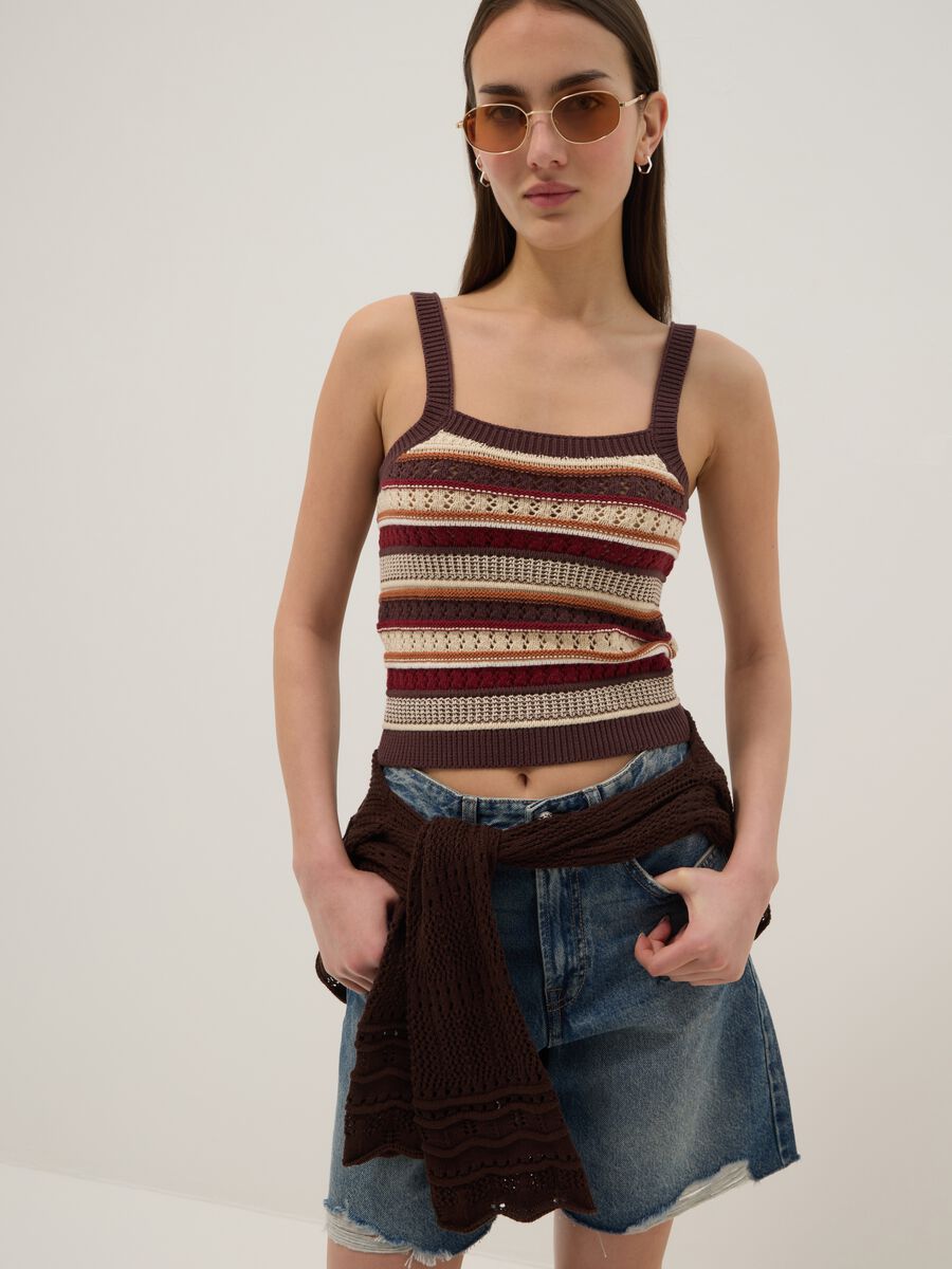 Gilet fitted in puro cotone a righe multicolor con bretelle sottili_0