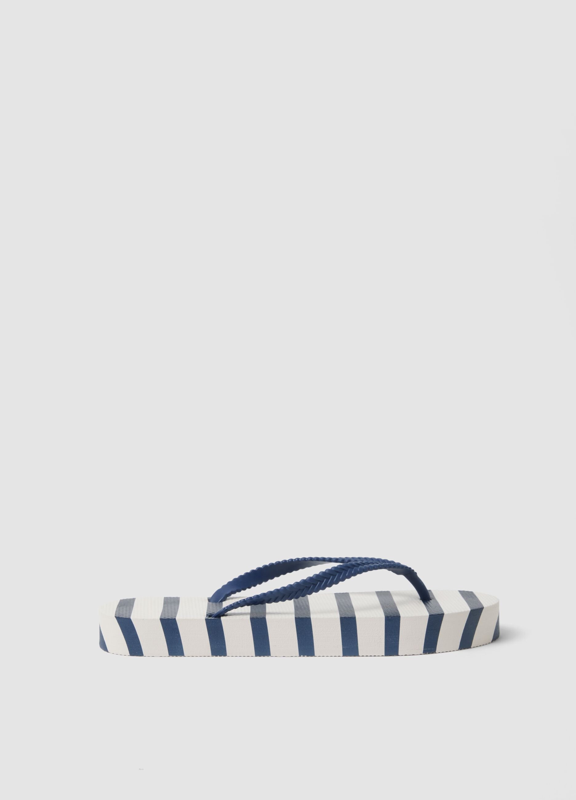 Multicolour striped flip-flops