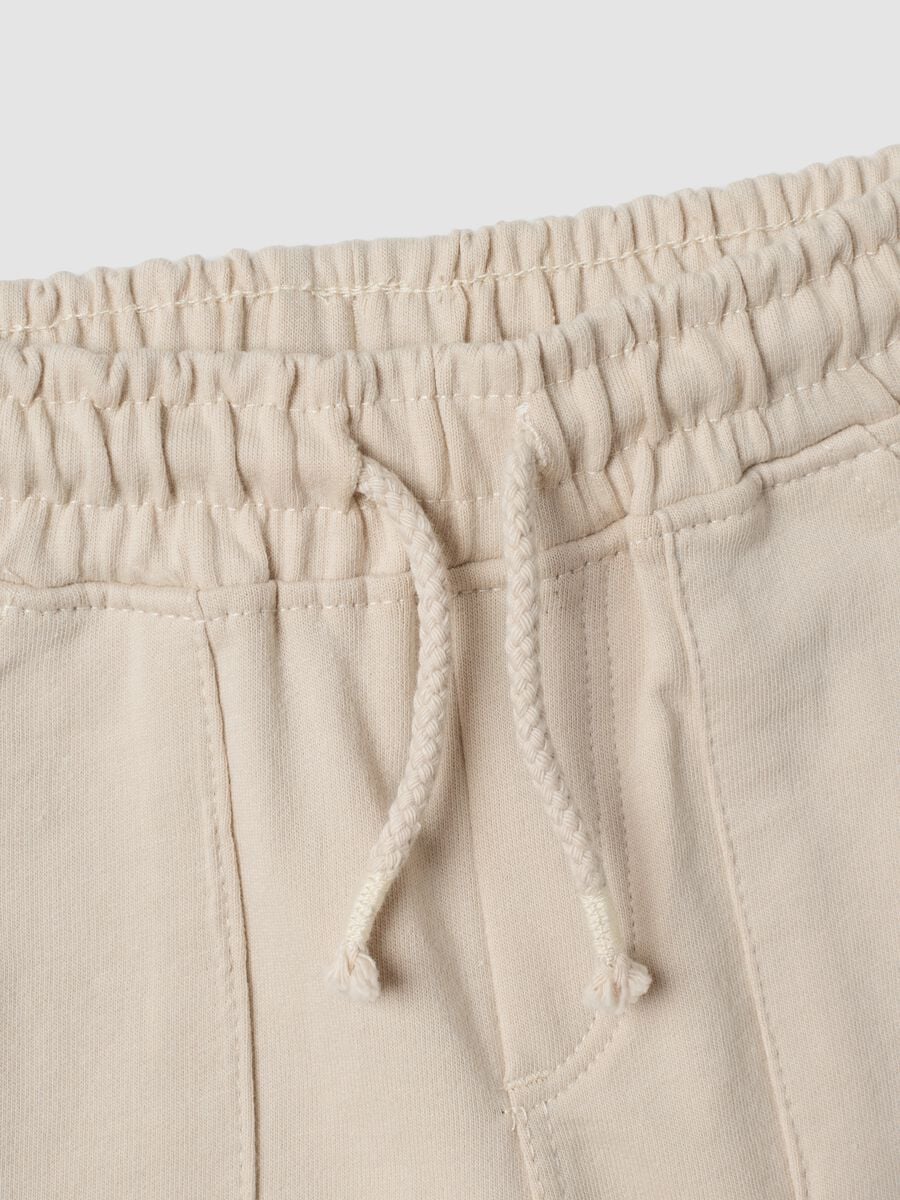 Beige organic cotton shorts with elasticated waist_3