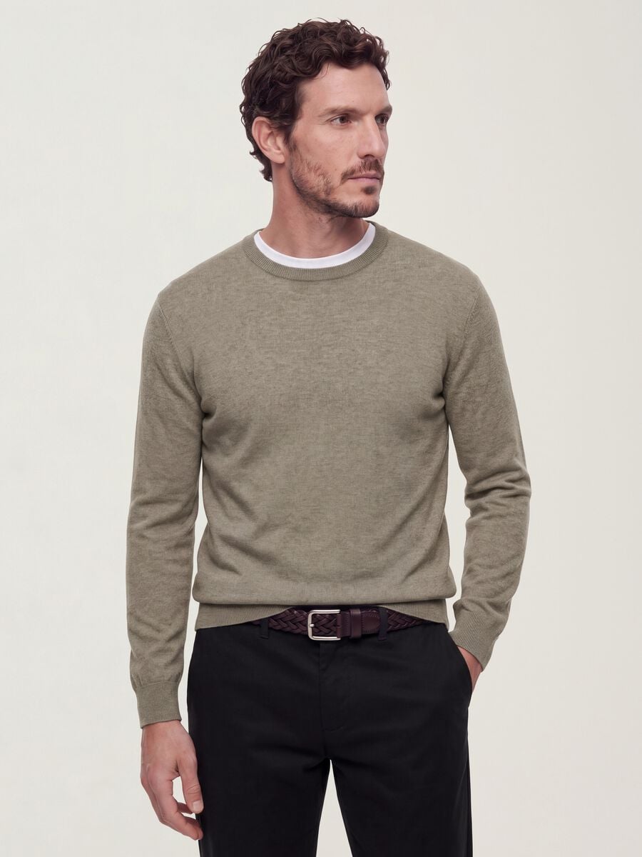 Grey crew-neck jumper in viscose blend, regular fit_0