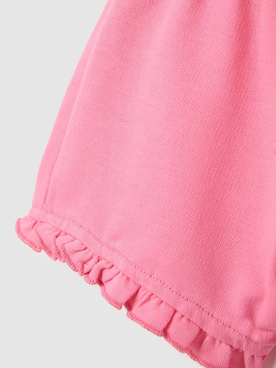 Pantaloncini da bambina in puro cotone rosa regular fit con volant_3