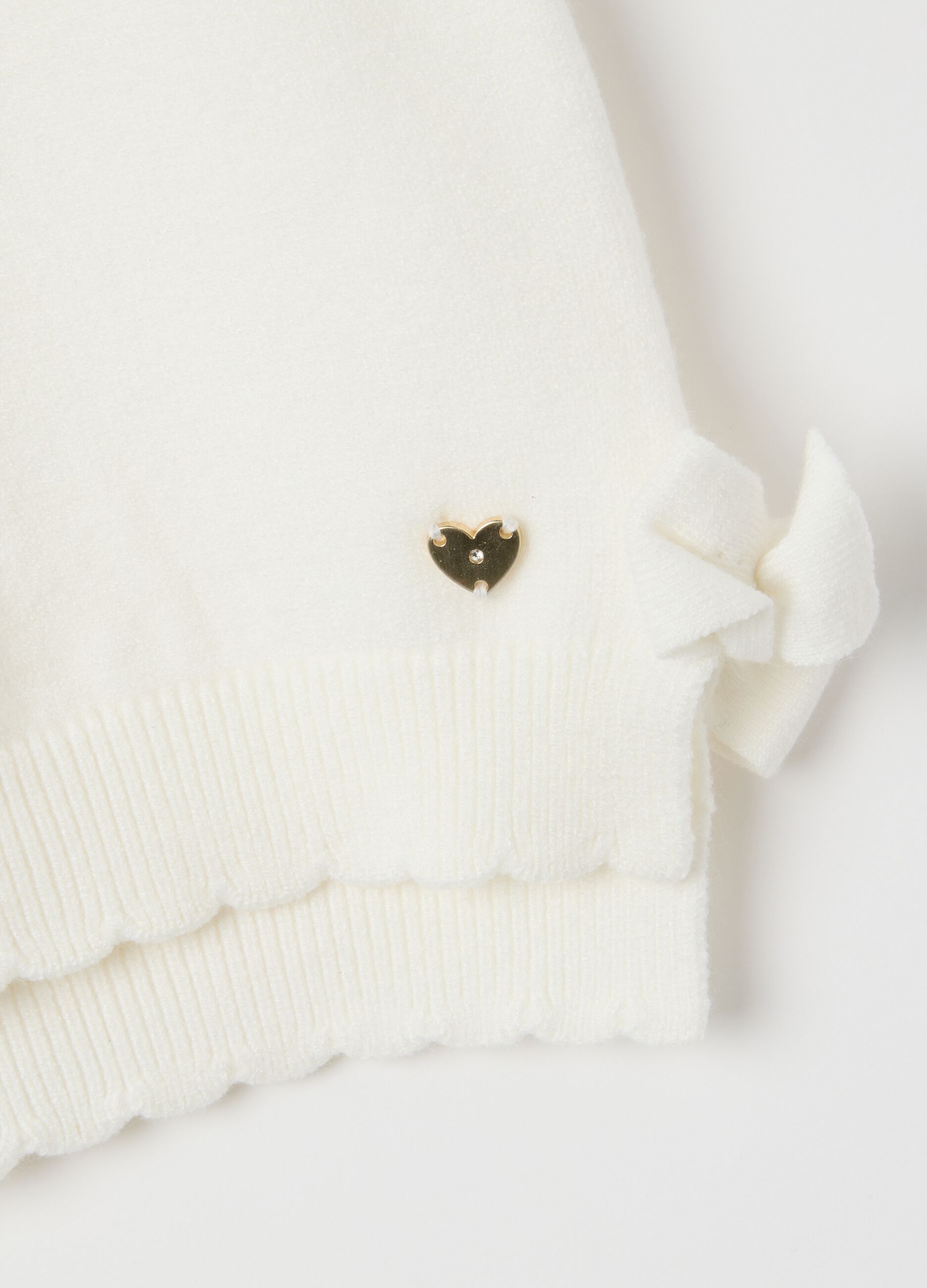 White regular fit baby girl cardigan with hearts