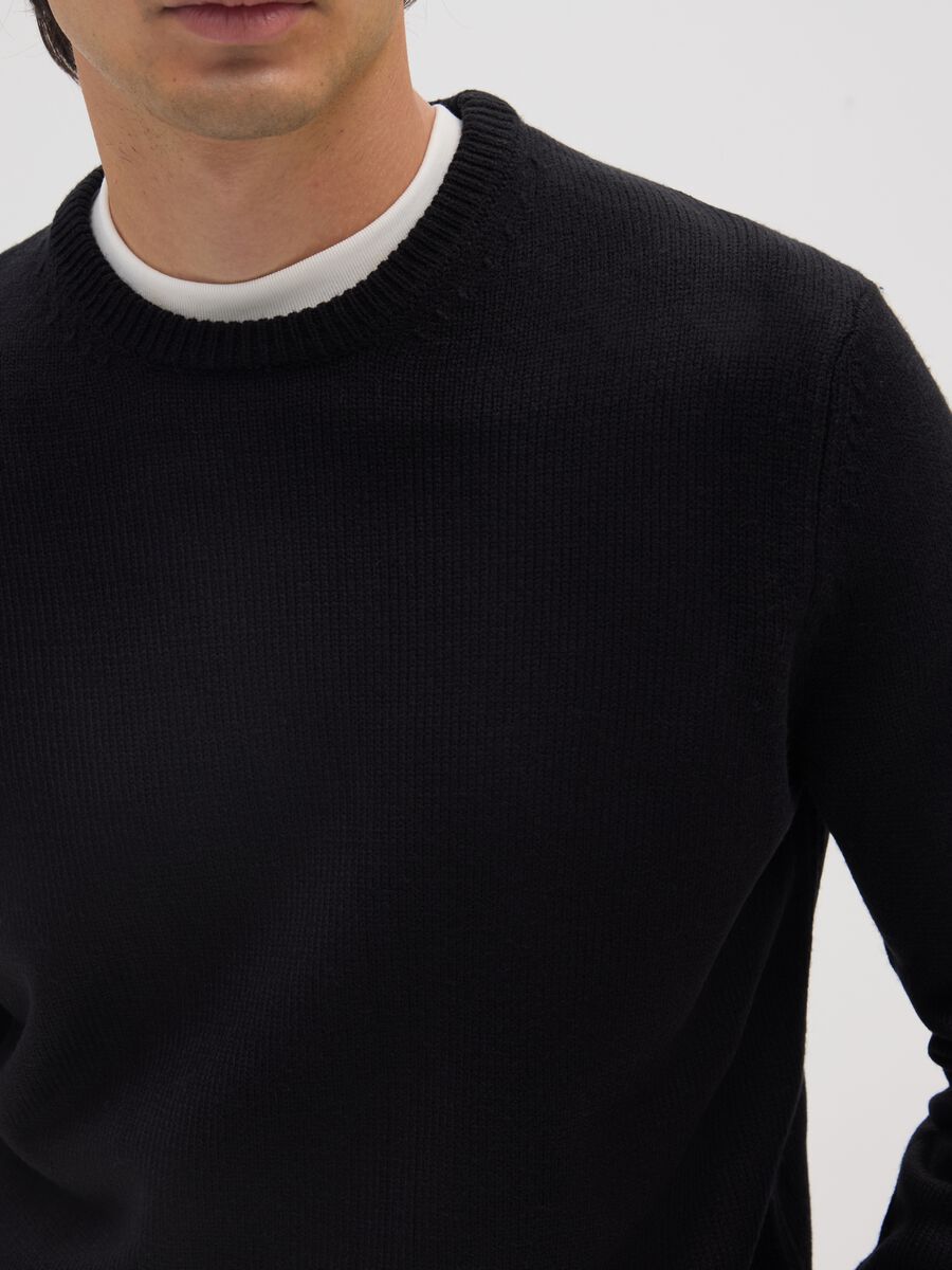 Black Crew Neck Sweater Regular Fit_3