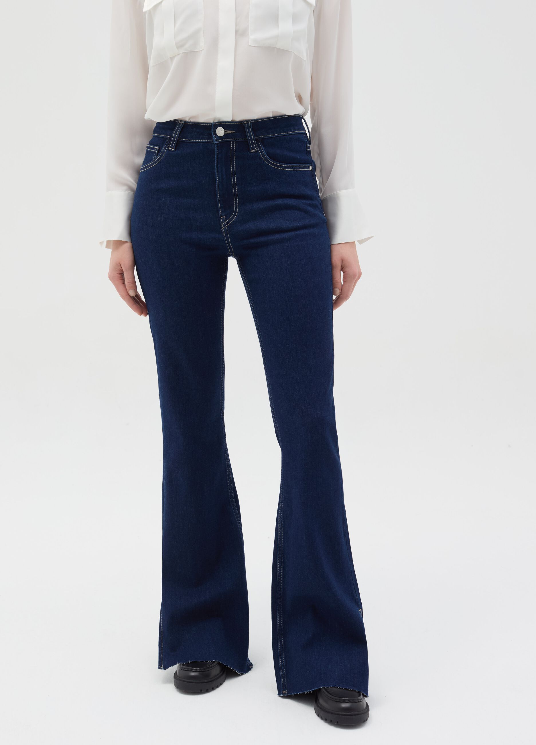 Jeans bootcut flare fit con spacchi