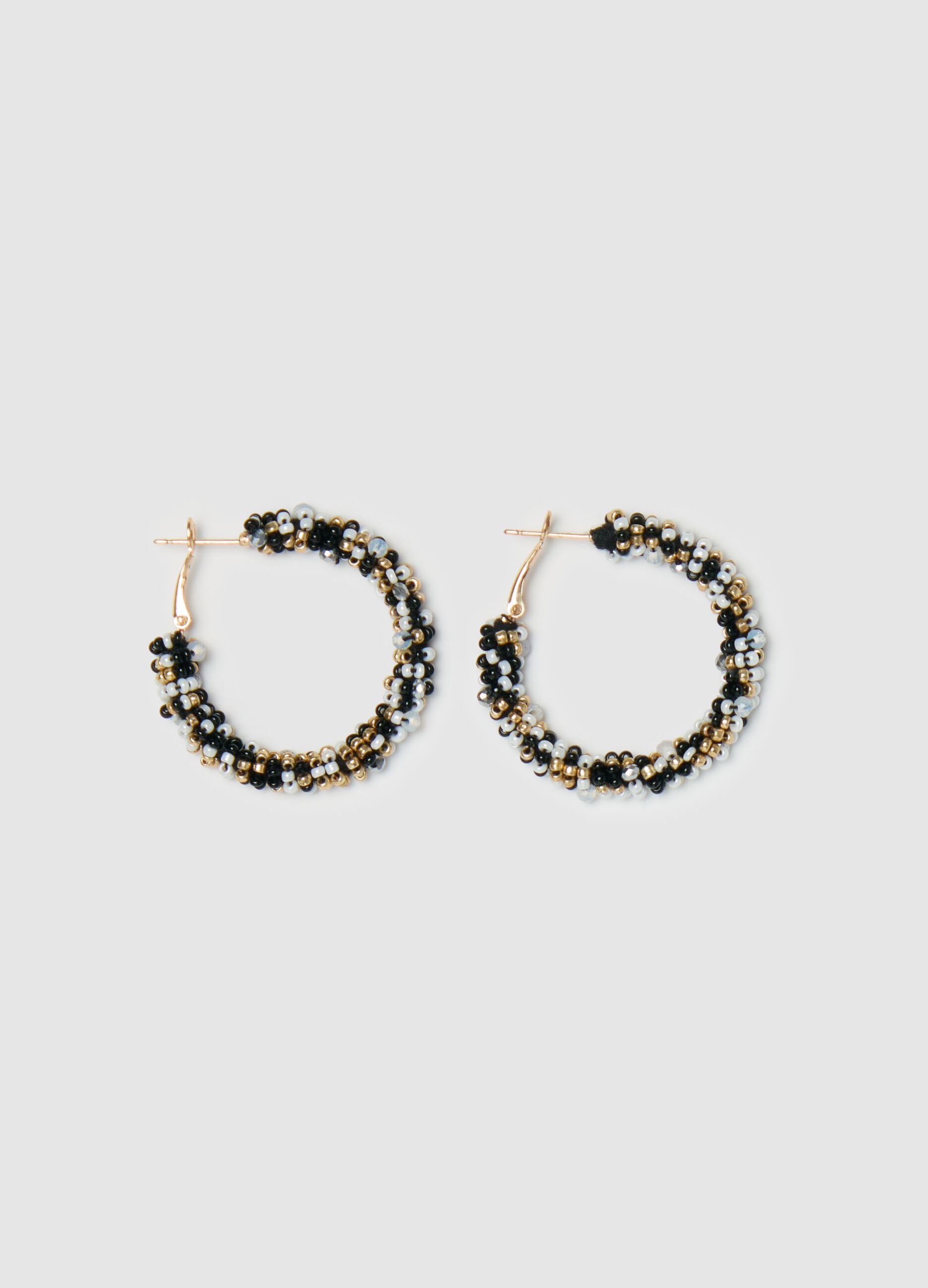 Hoop earrings with beads