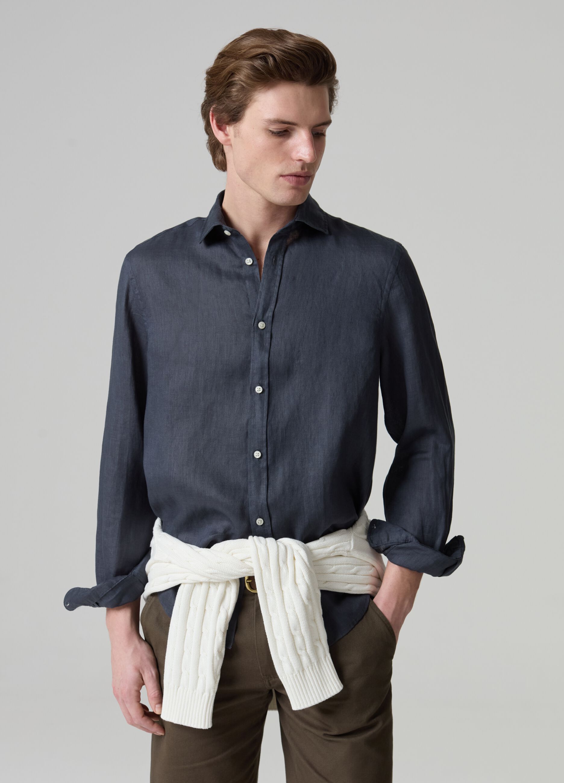 Solid colour linen shirt