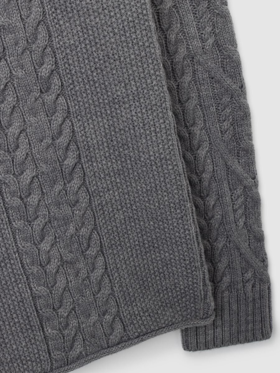 Grey Regular Fit Knitted Pullover_5
