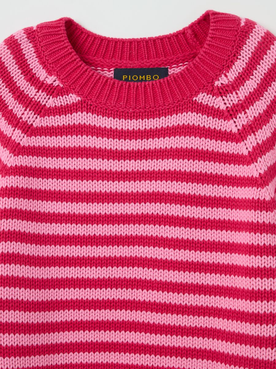 Striped pullover with raglan sleeves_5