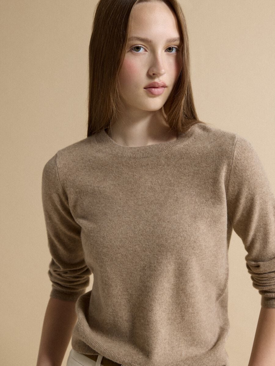 Beige pure cashmere crew-neck jumper_0