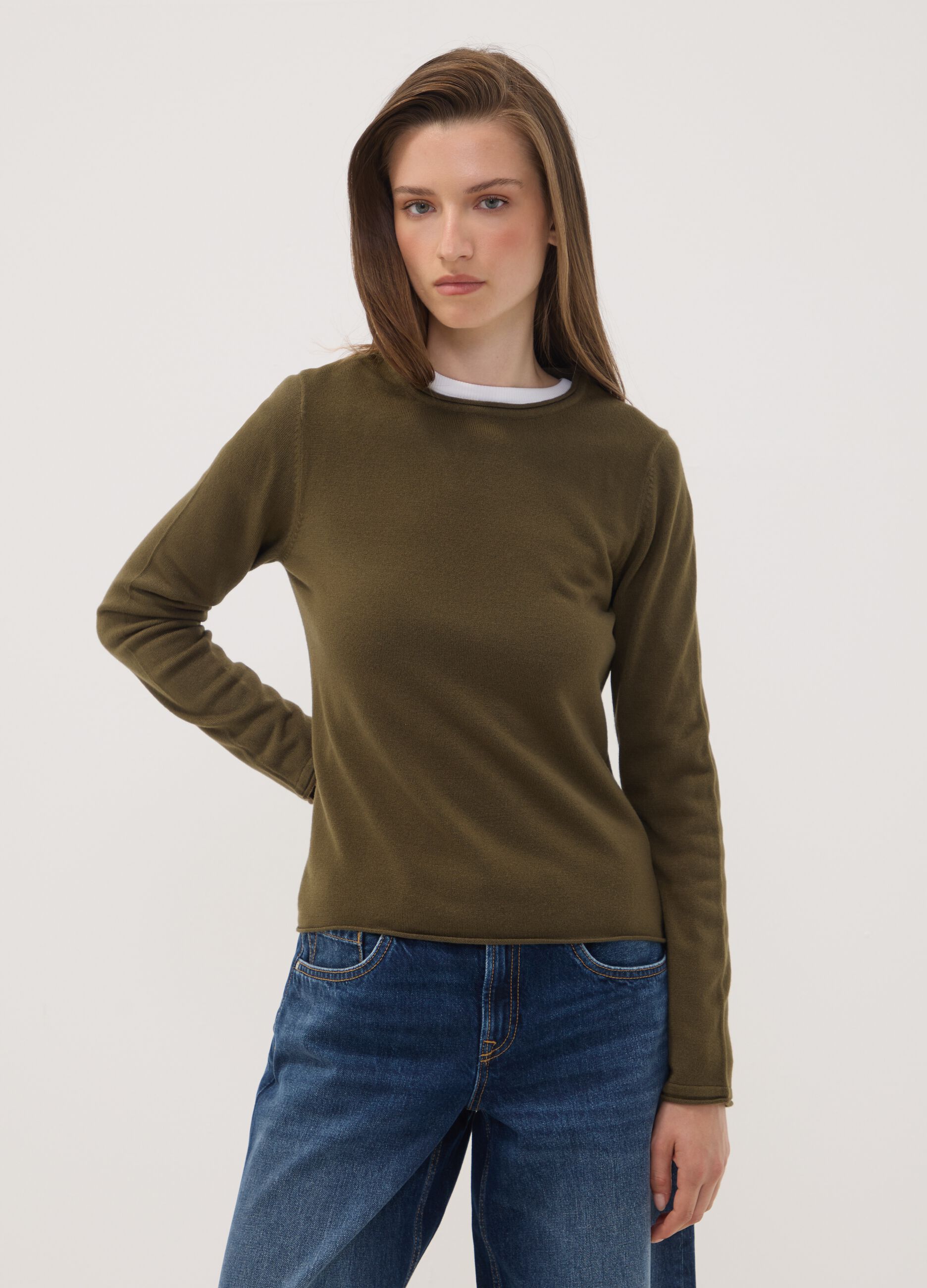 Green fitted long-sleeve crew-neck top