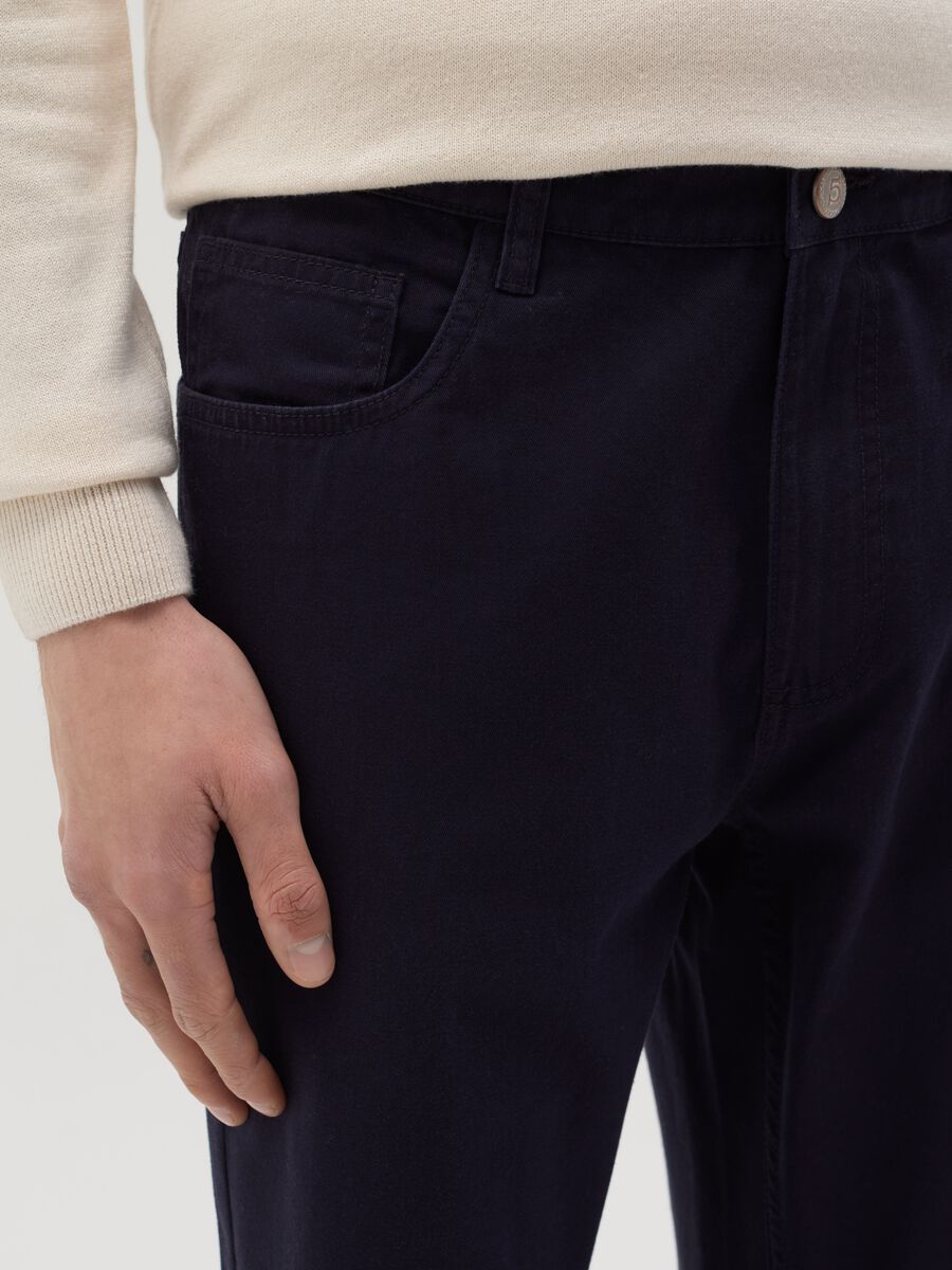 Regular-fit trousers with five pockets_2