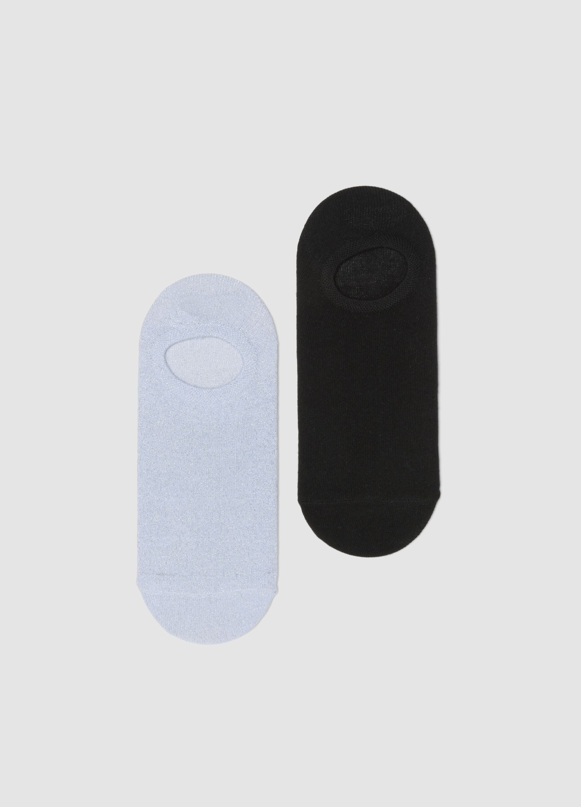 2-pack of black and grey organic cotton no-show socks