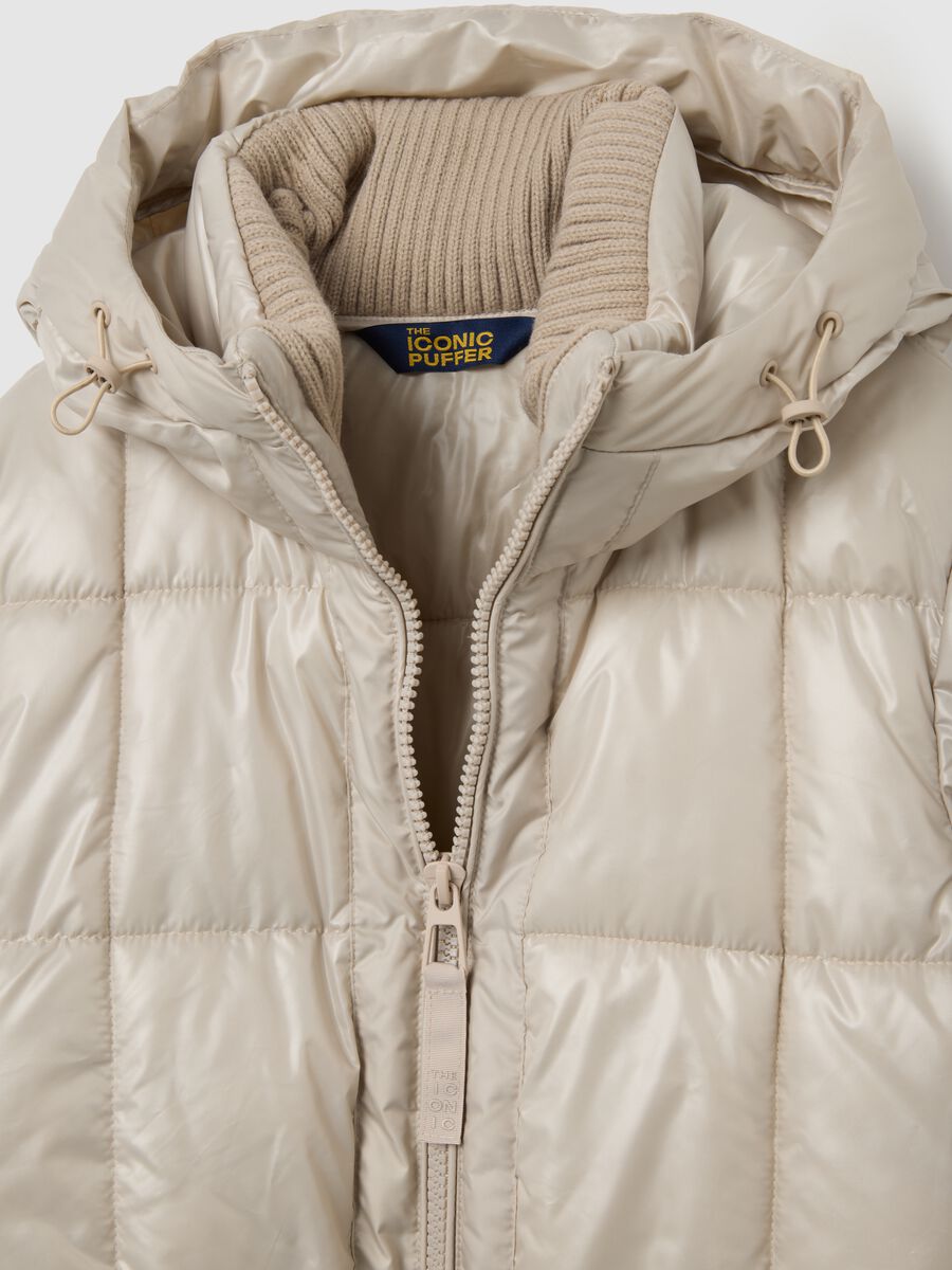 Piumino The Perfect Puffer beige lungo con cappuccio_1