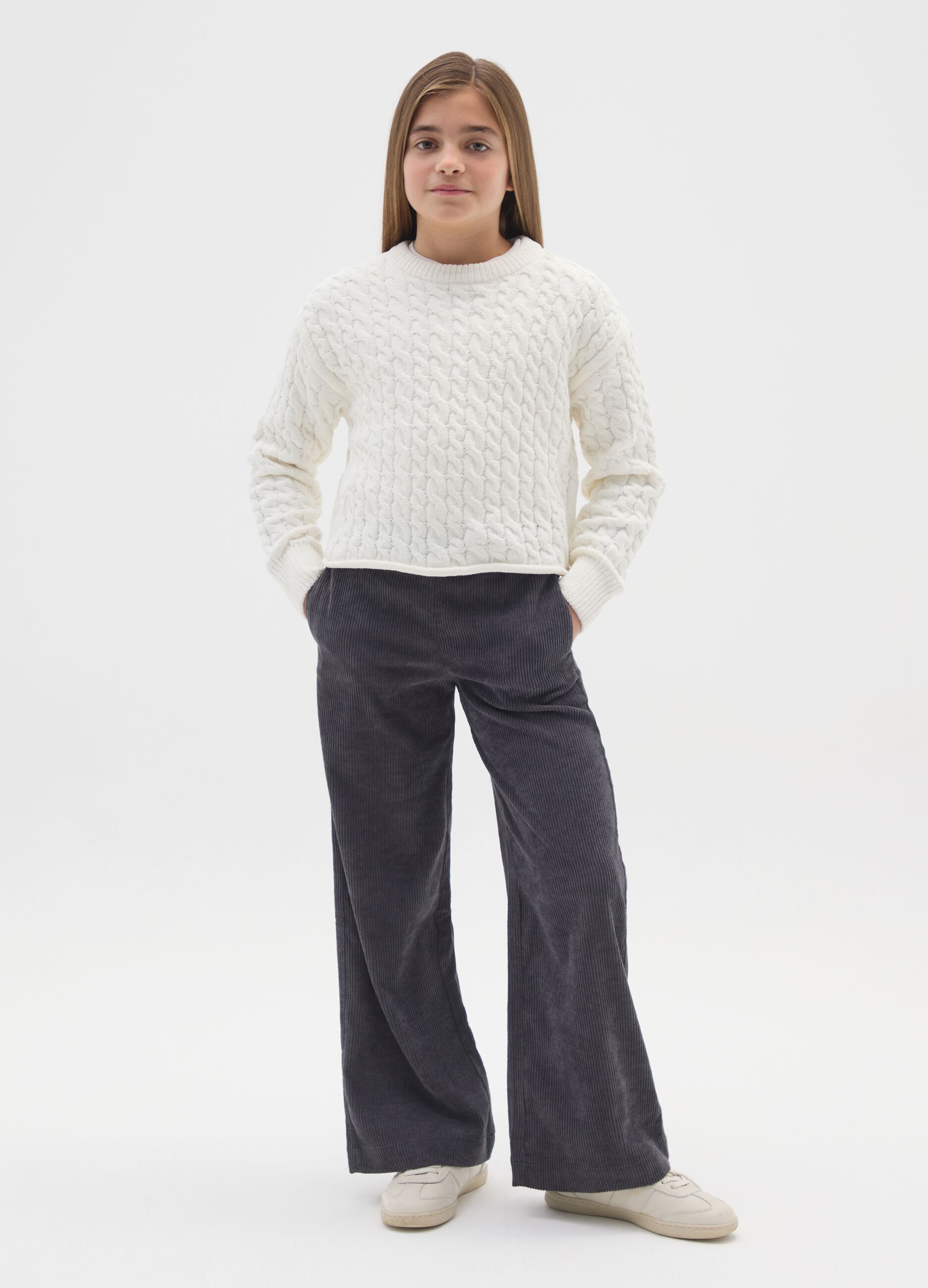 Girls' grey corduroy trousers with relaxed fit