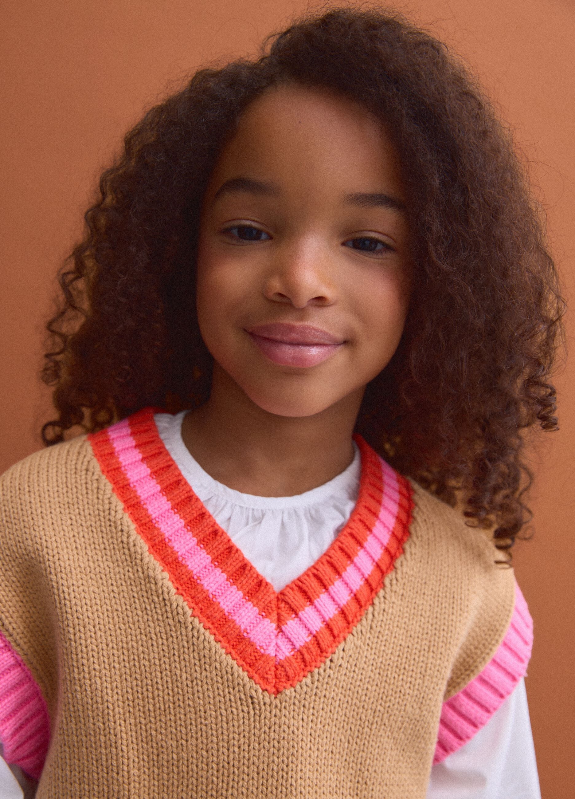 Brown cotton-blend V-neck gilet with contrast trim for girls