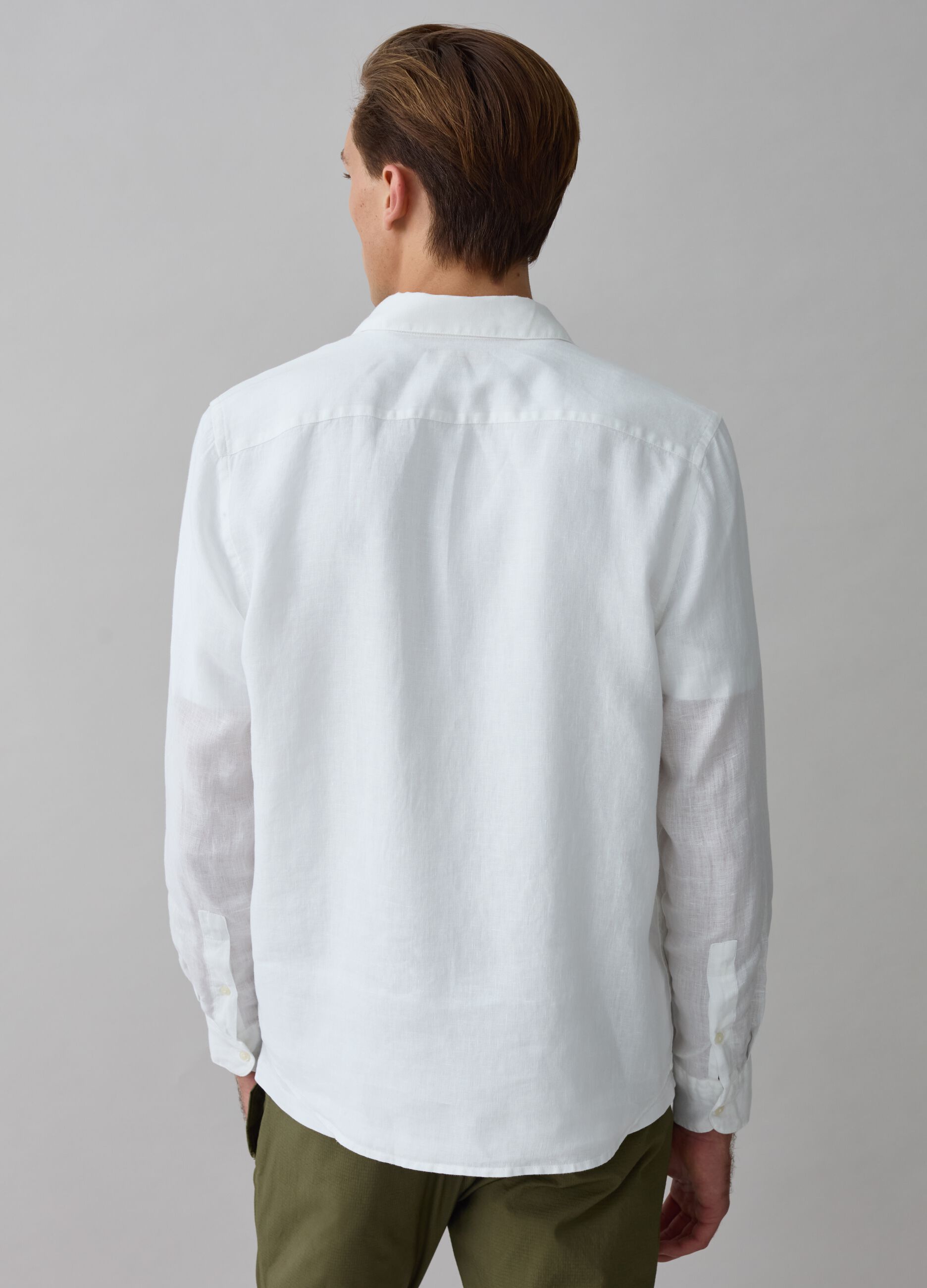 Linen shirt with pockets