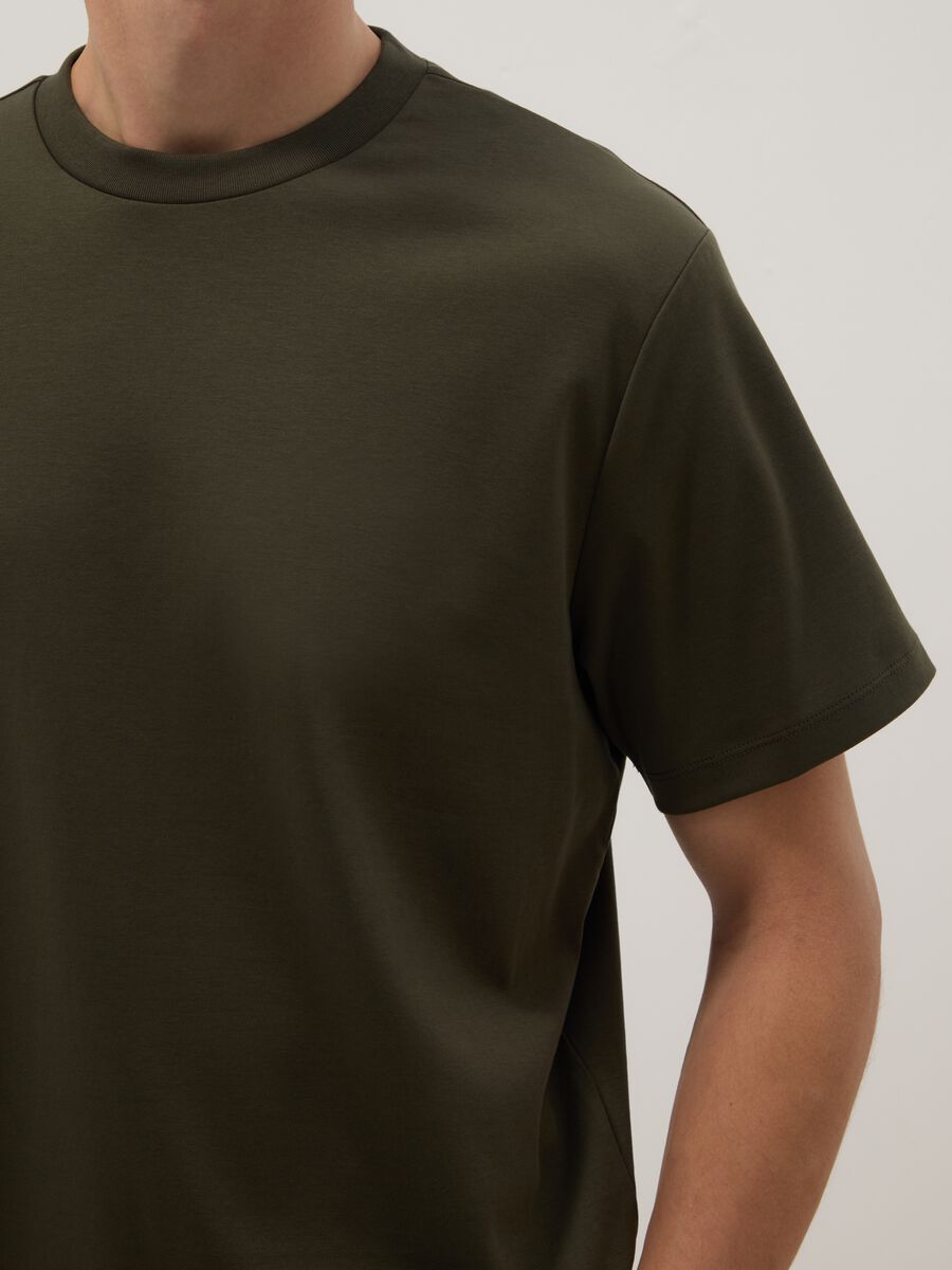 T-shirt girocollo in puro cotone verde regular fit_3