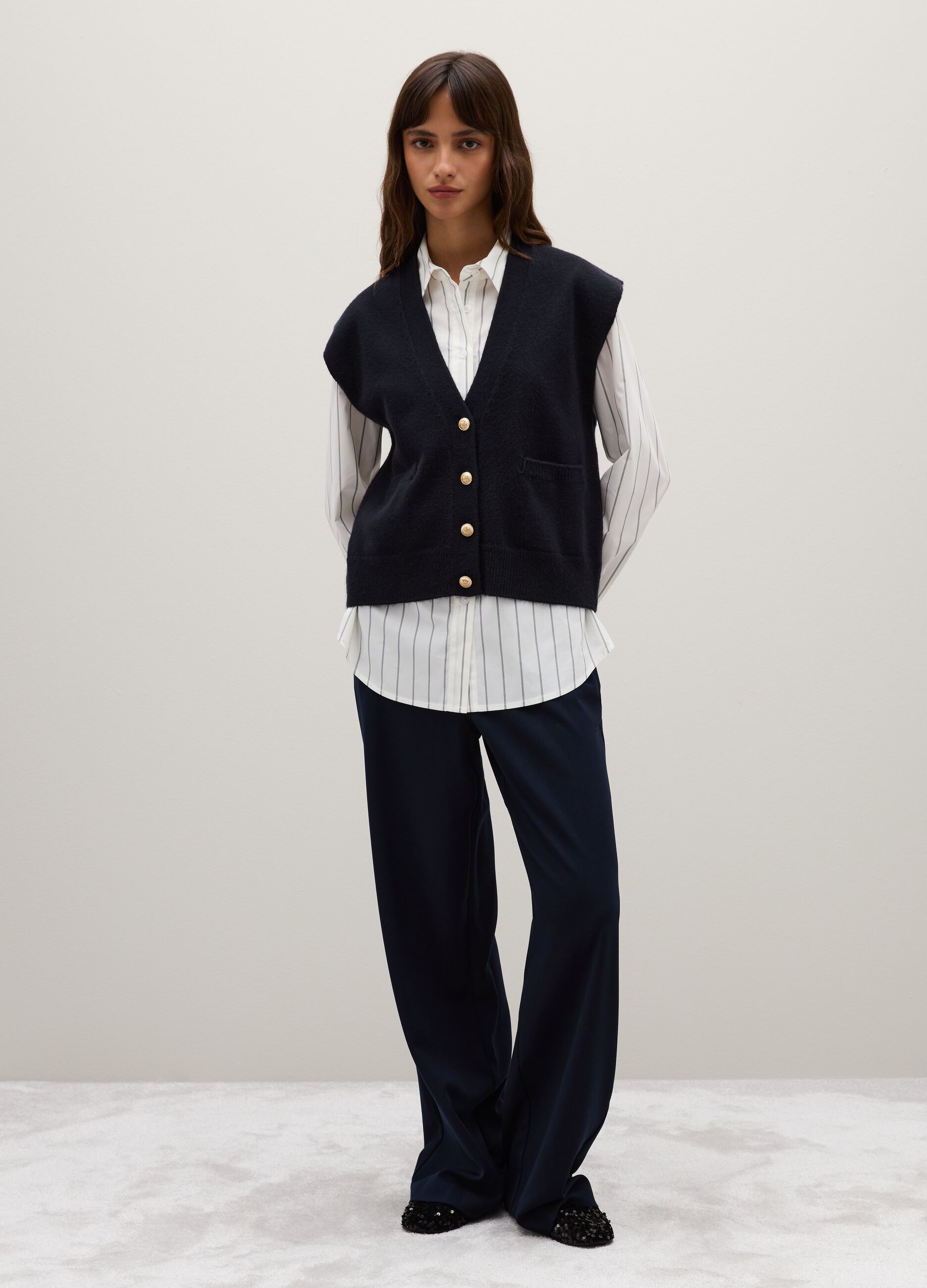 Gilet blu lungo con bottoni
