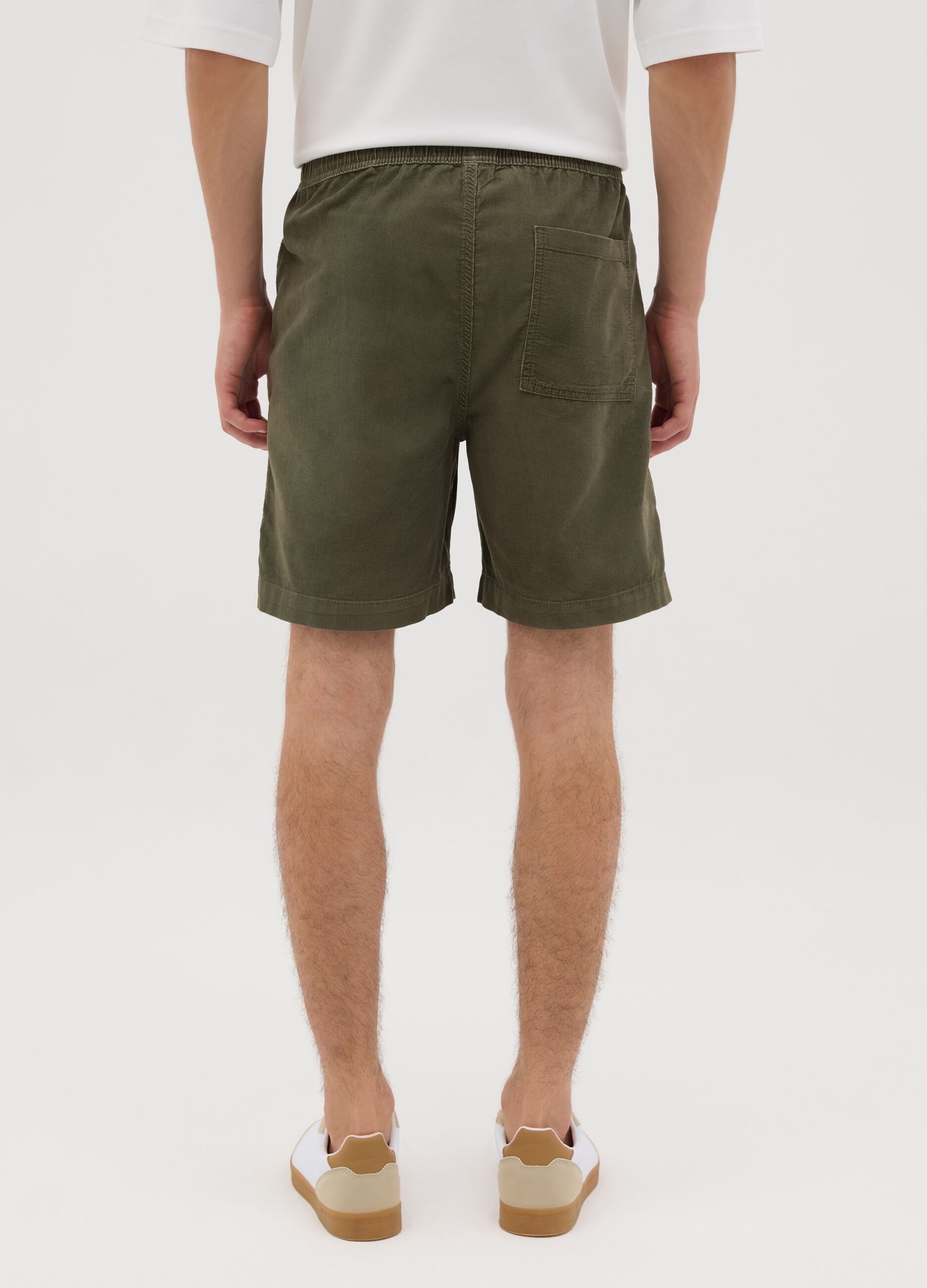Green corduroy shorts in pure cotton