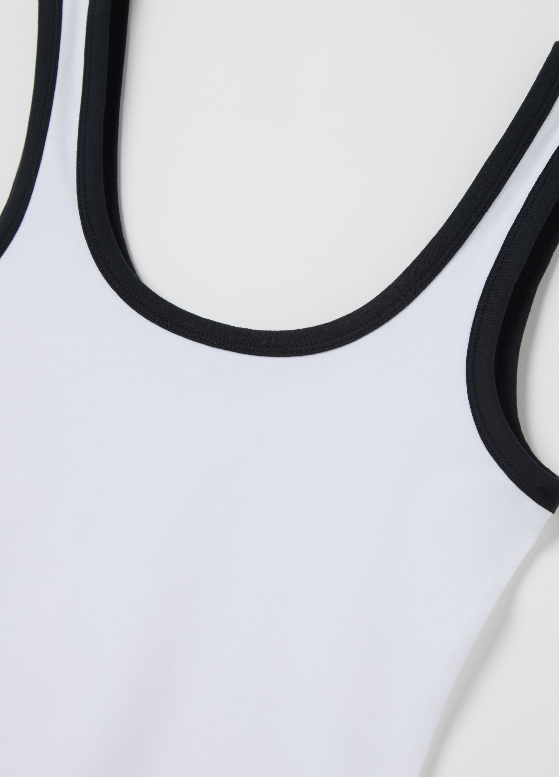 Black and white tank top in stretch cotton