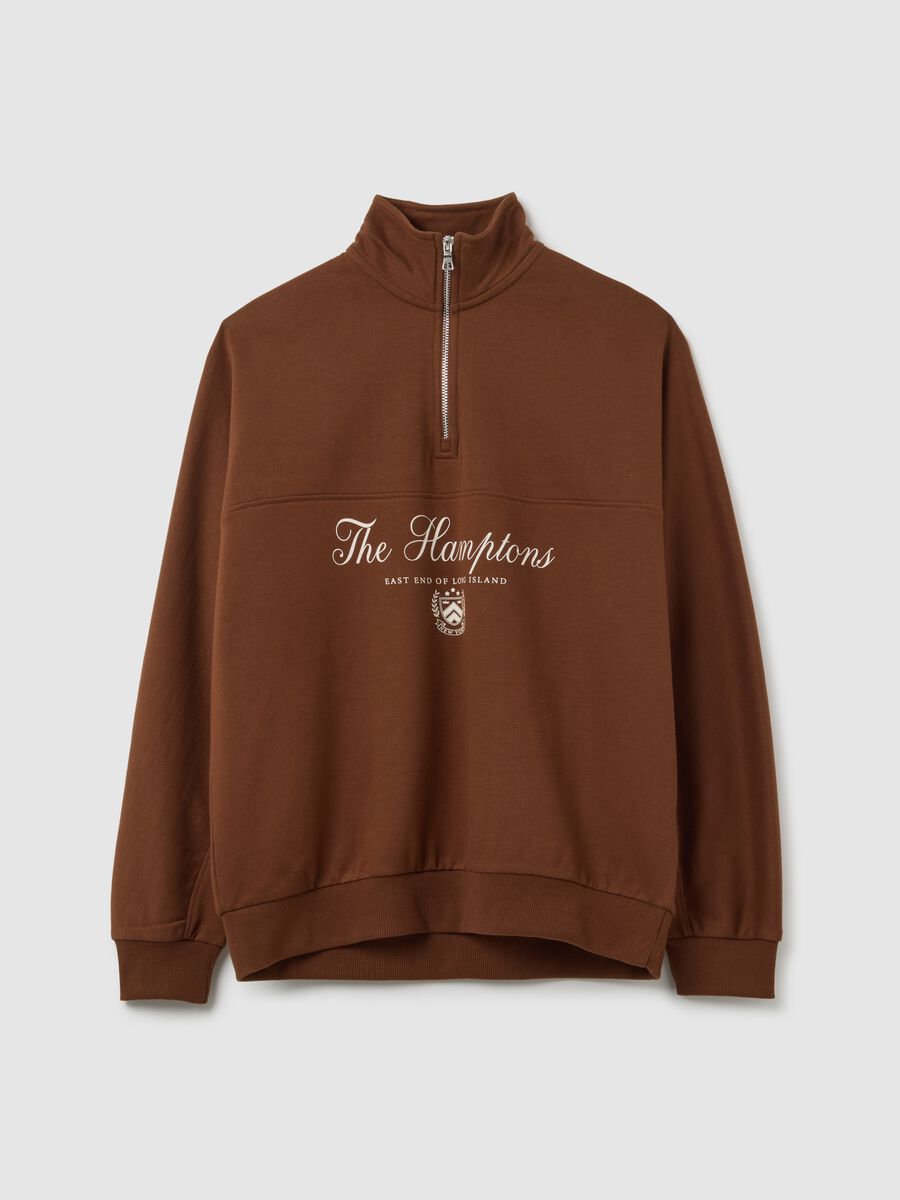 Brown Half-Zip Sweatshirt_0